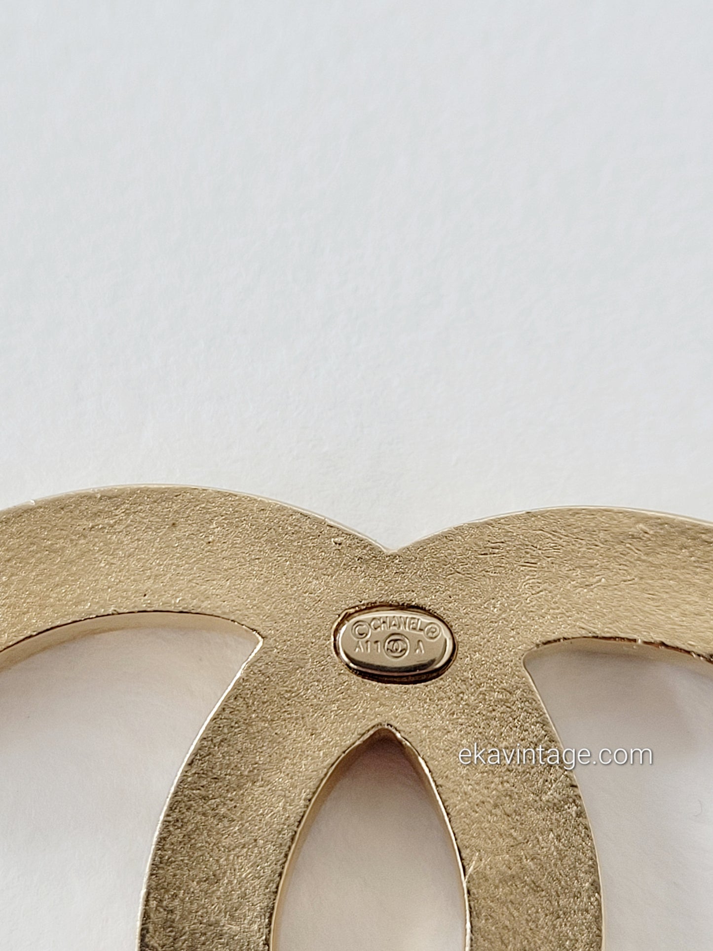 Chanel - Authentique broche CC