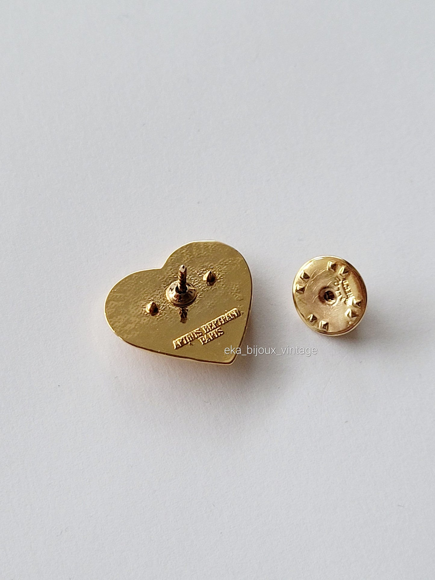 Christian Lacroix - Vintage Heart Pin