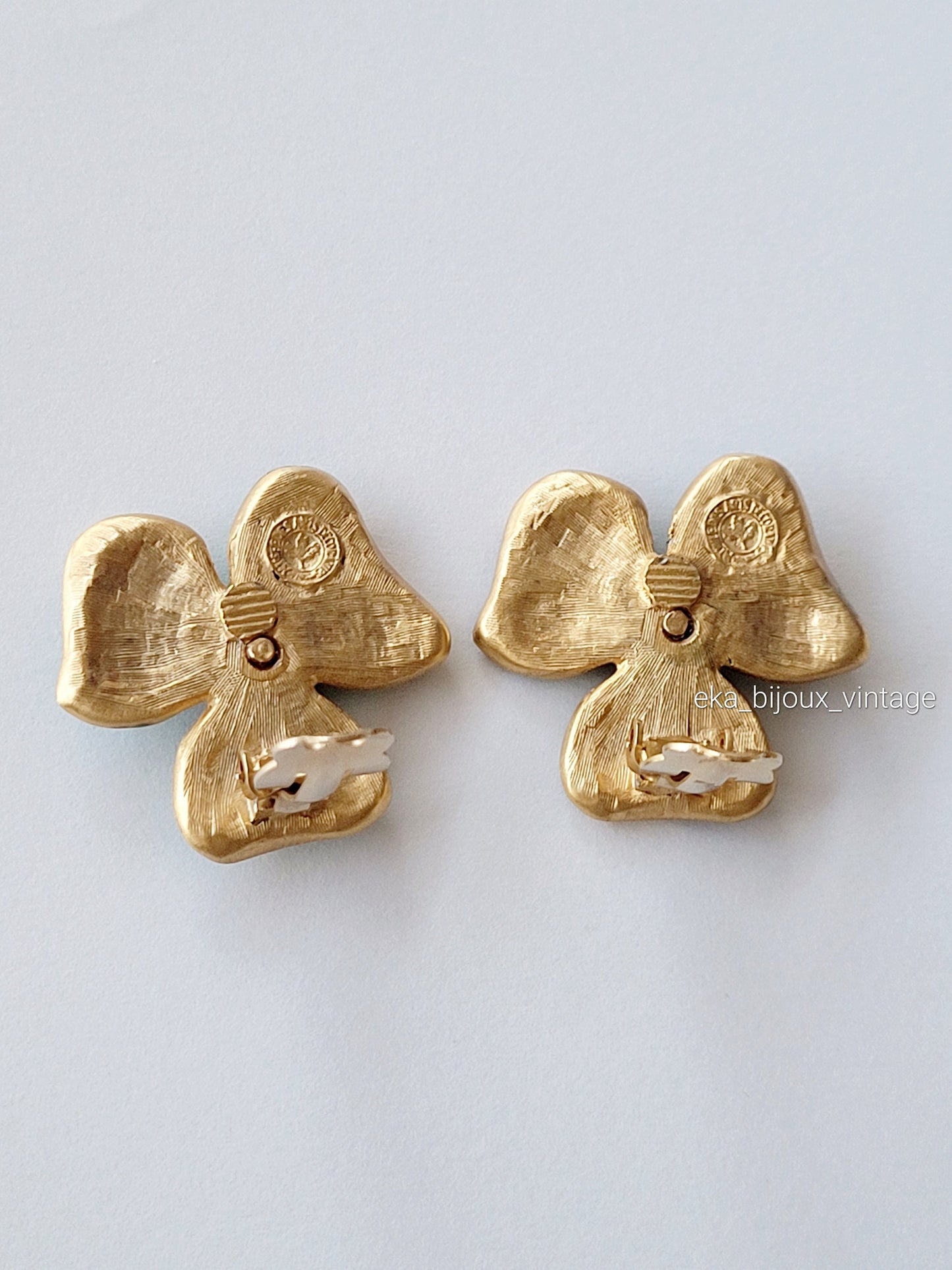 Vintage set - Flower brooch and earrings