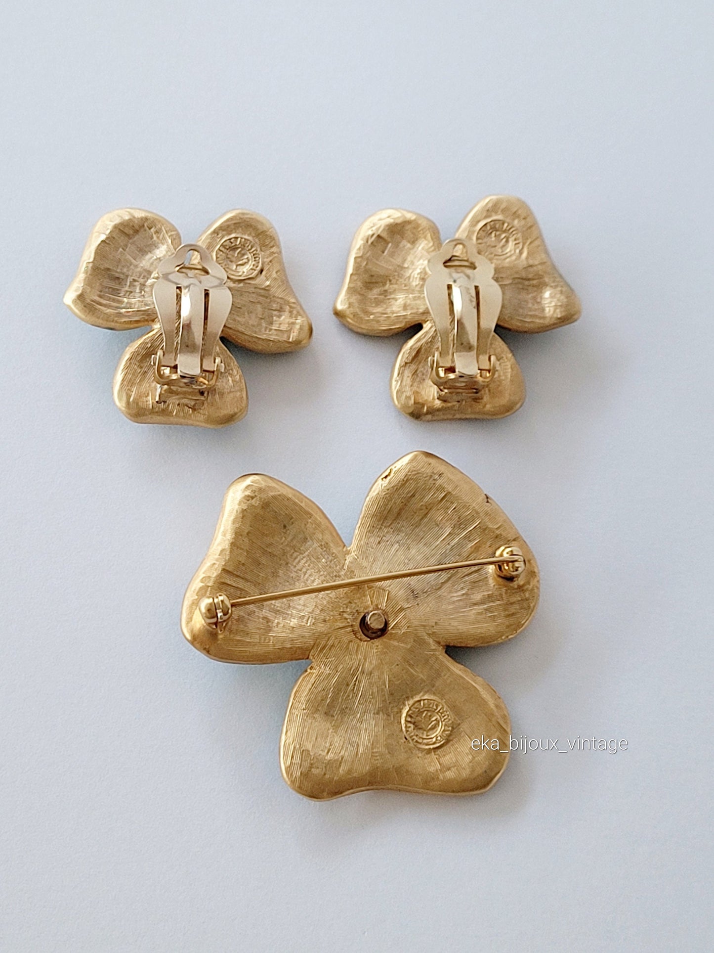 Vintage set - Flower brooch and earrings