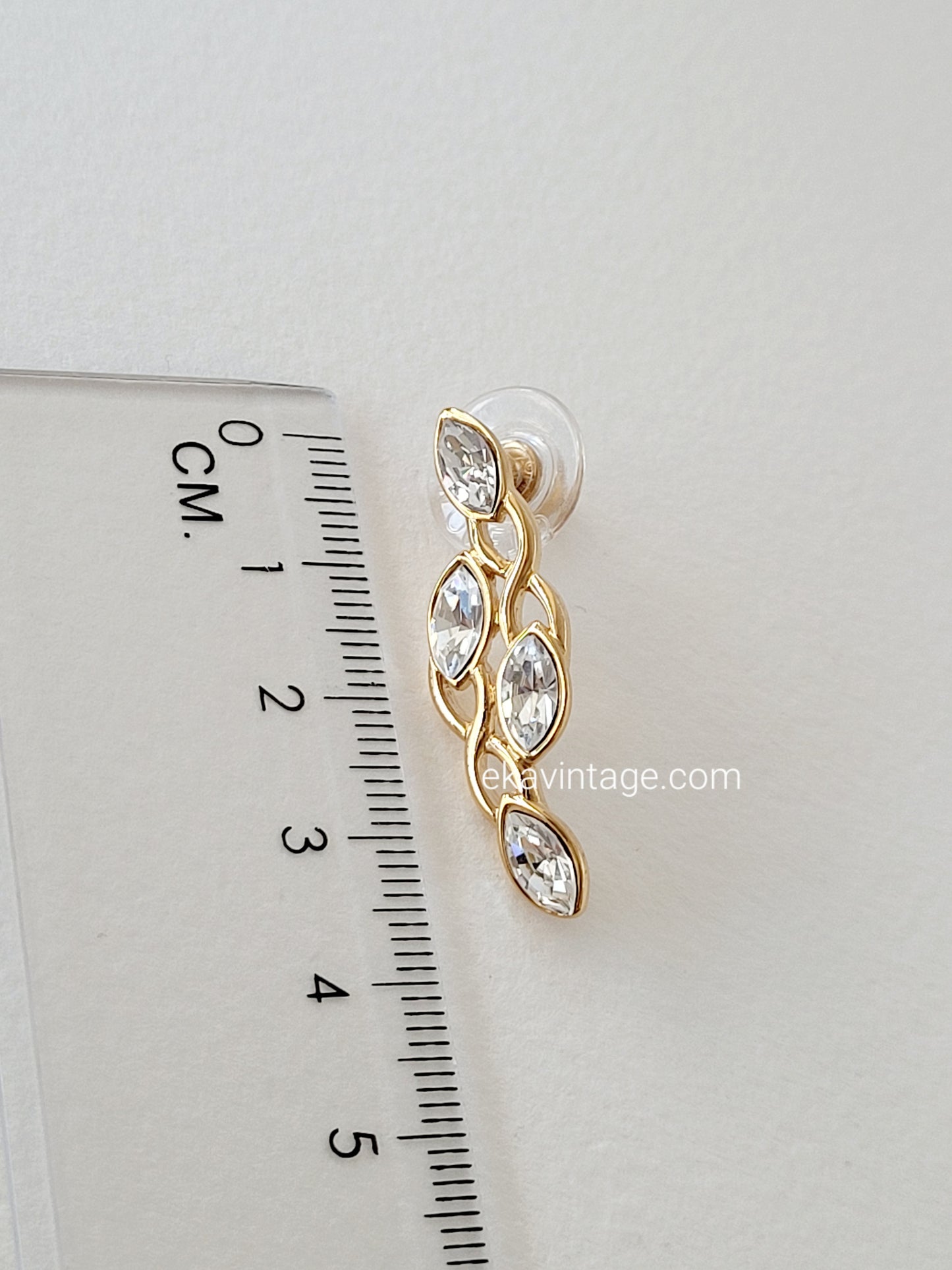 Monet - Boucles d'oreilles vintage Cristaux blancs