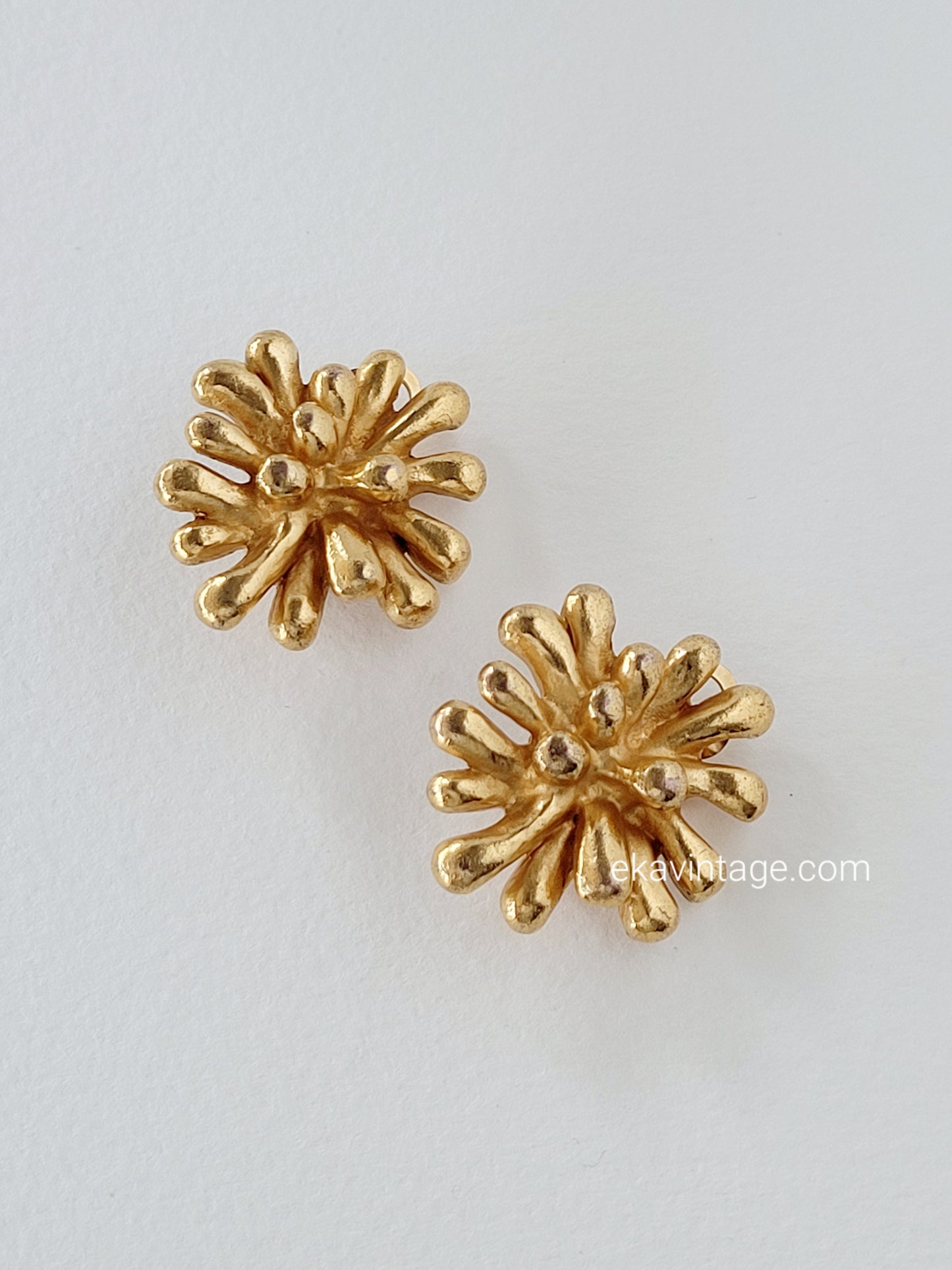 Christian Lacroix - Boucles d'oreilles vintage Anémone