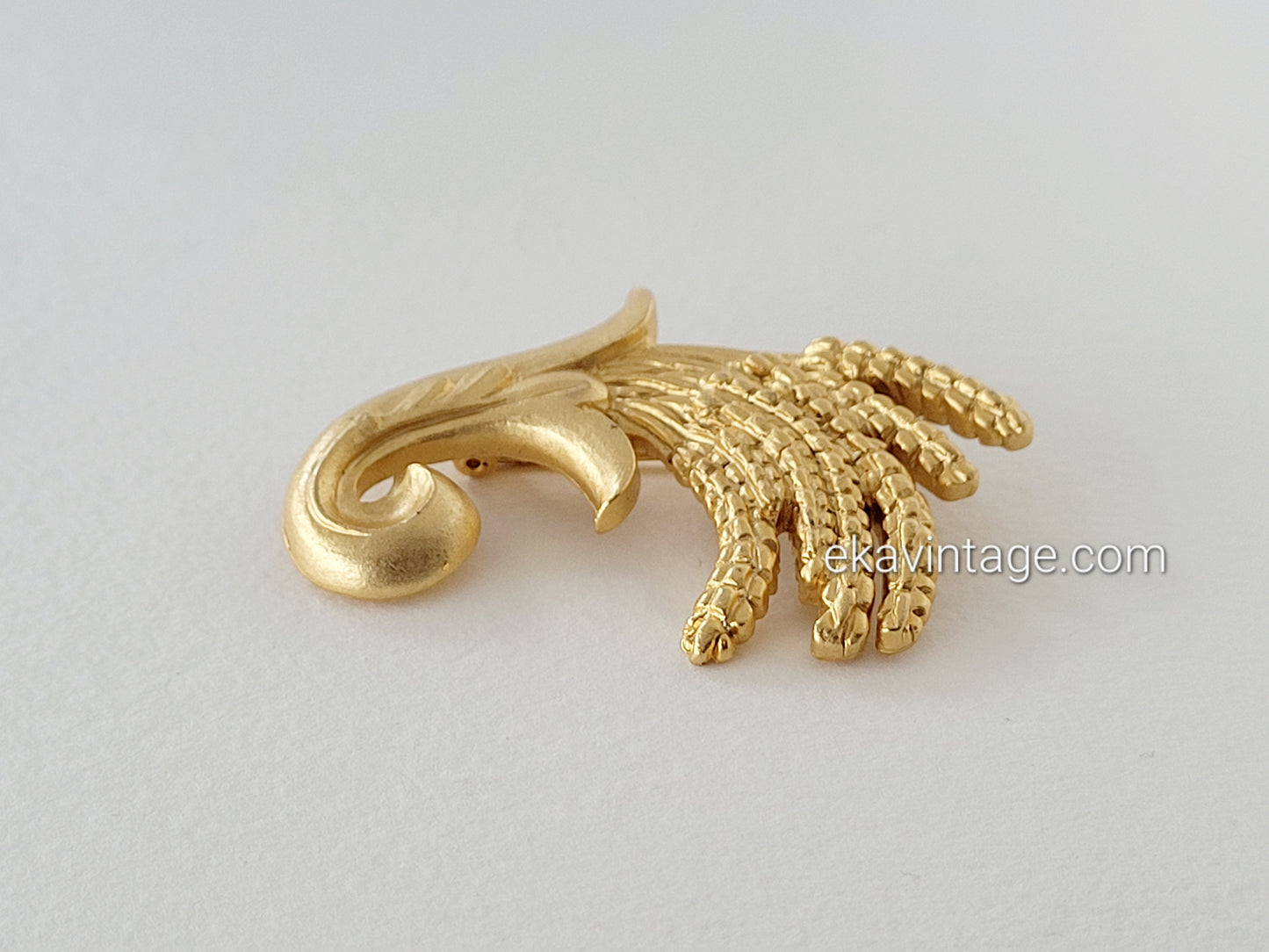 Broche vintage - Paris Musée "Épi d'or"