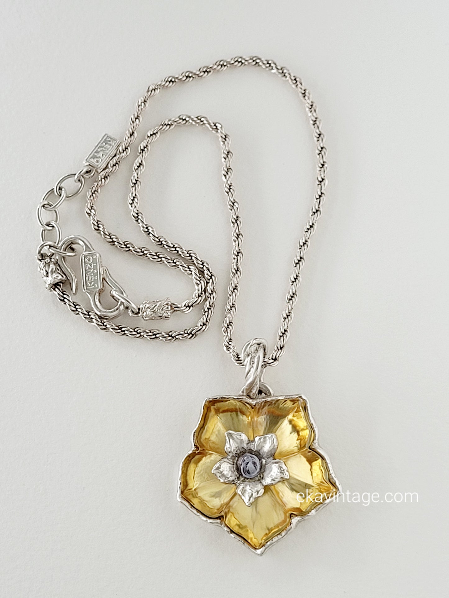 Kenzo - Collier avec pendentif fleur