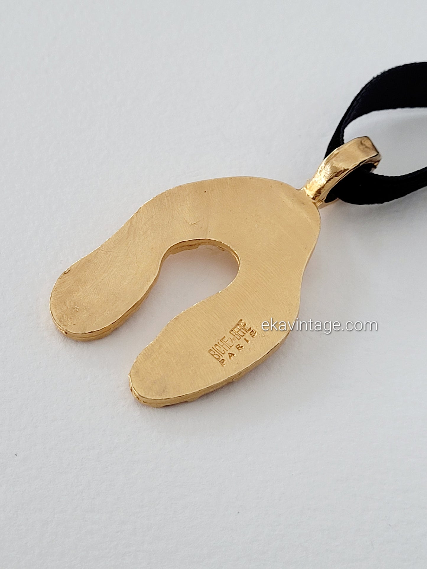 Biche de Bere - Pendentif vintage