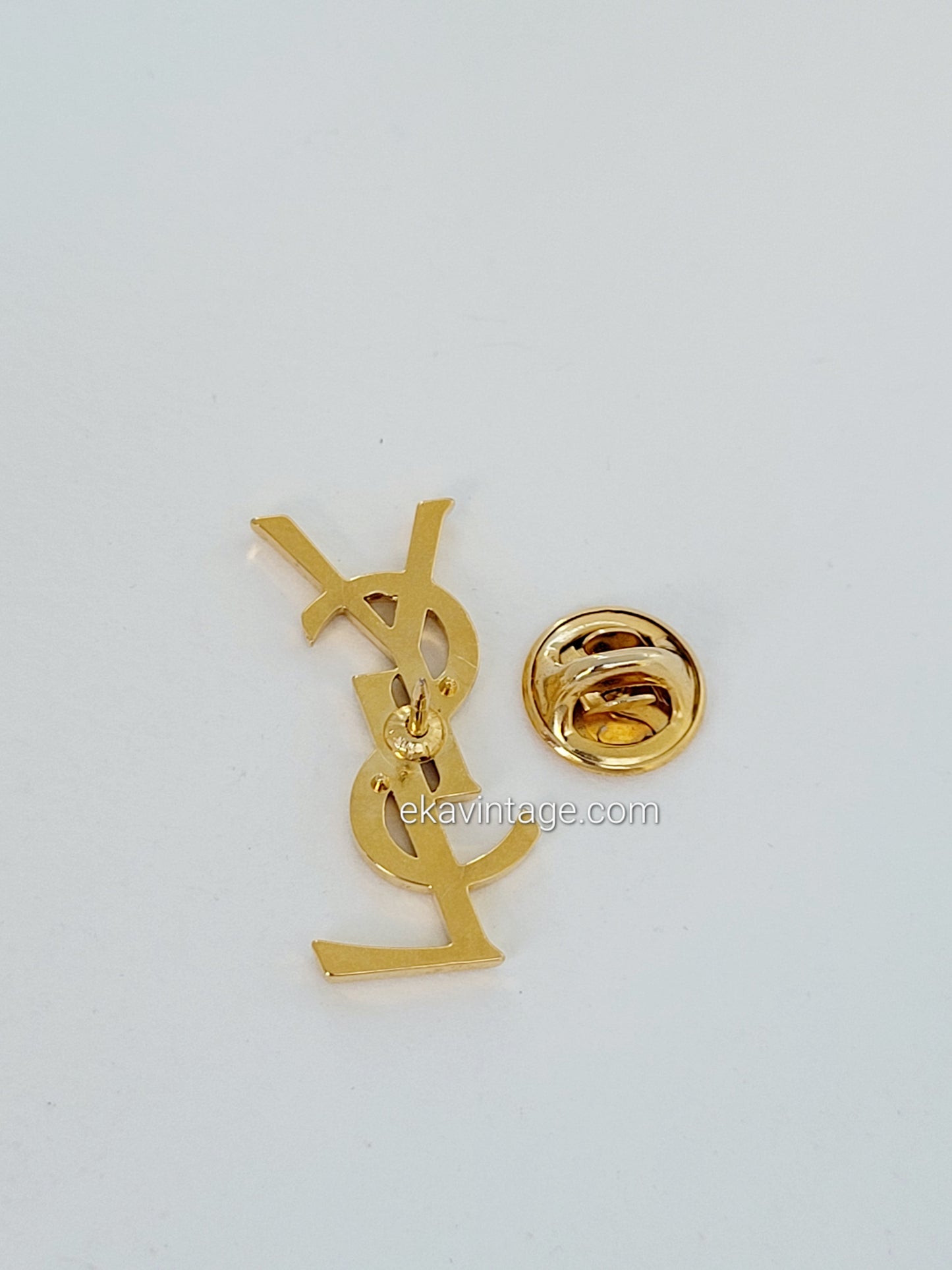 Yves Saint Laurent - Pin's vintage YSL