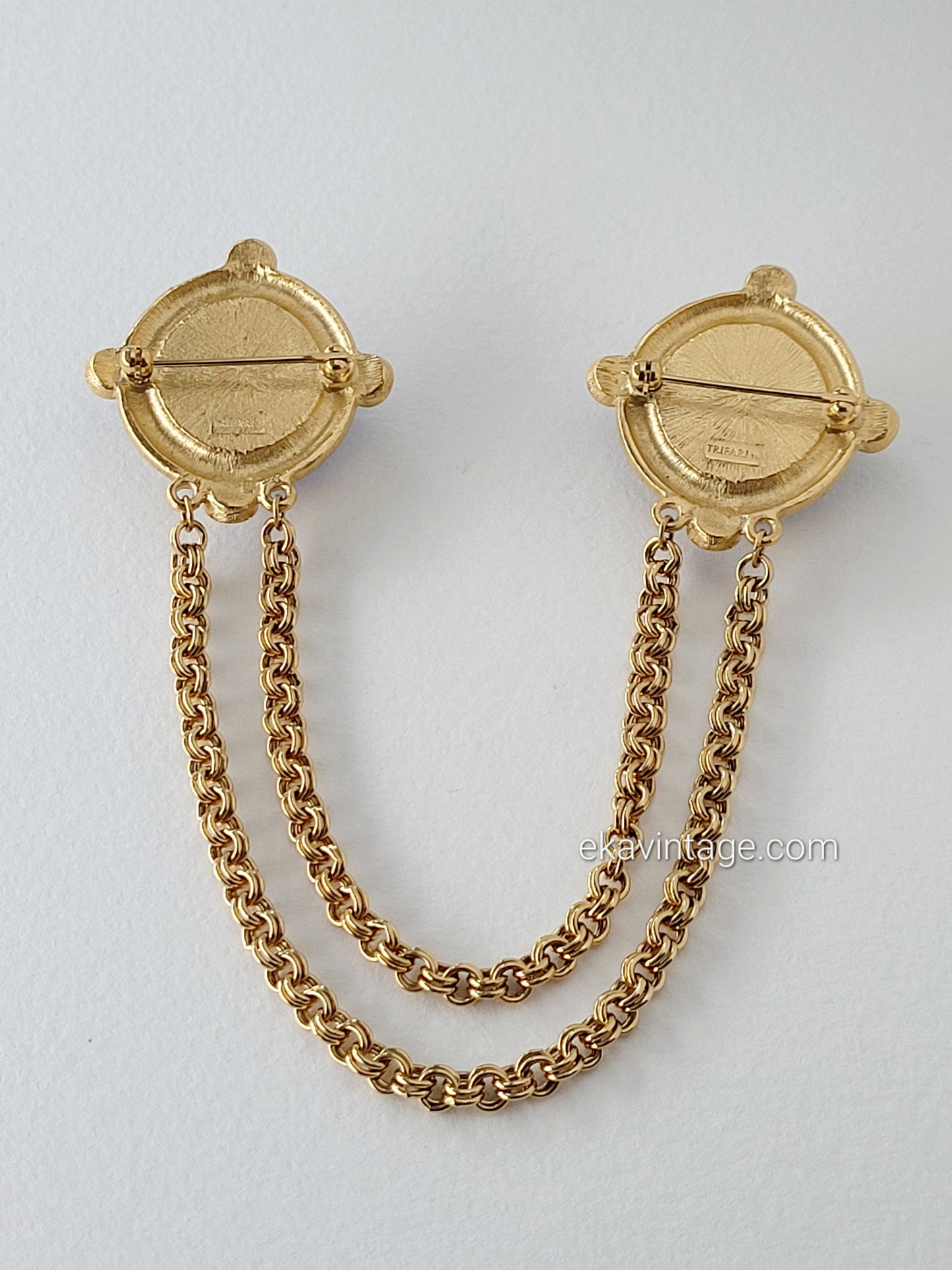 Trifari - Chatelaine/broche vintage