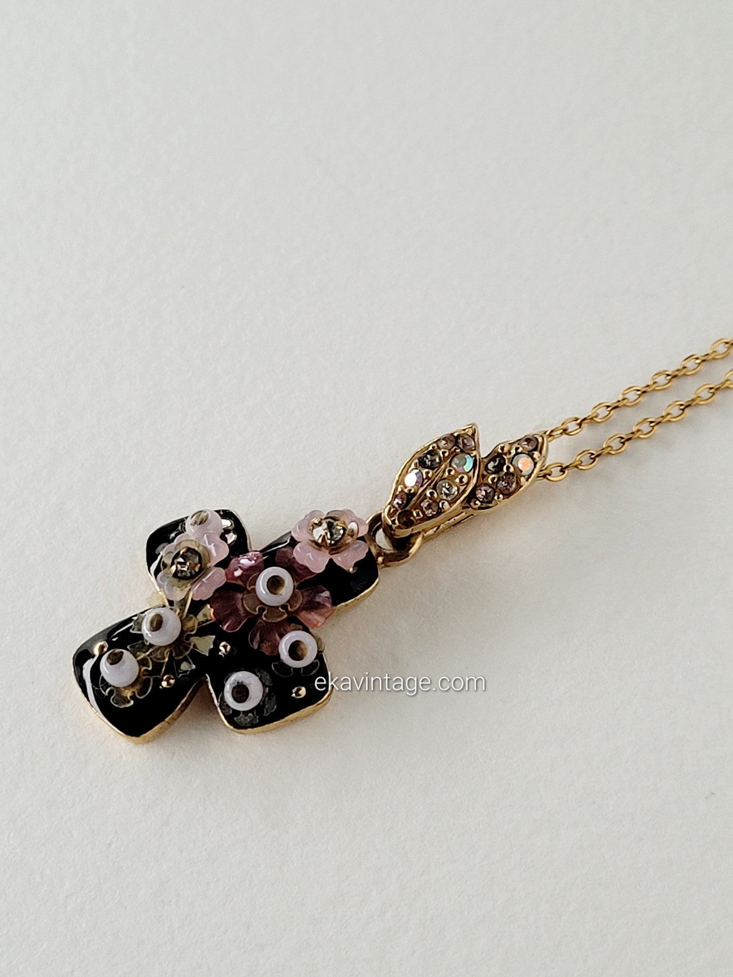 Christian Lacroix- Pendentif vintage Croix