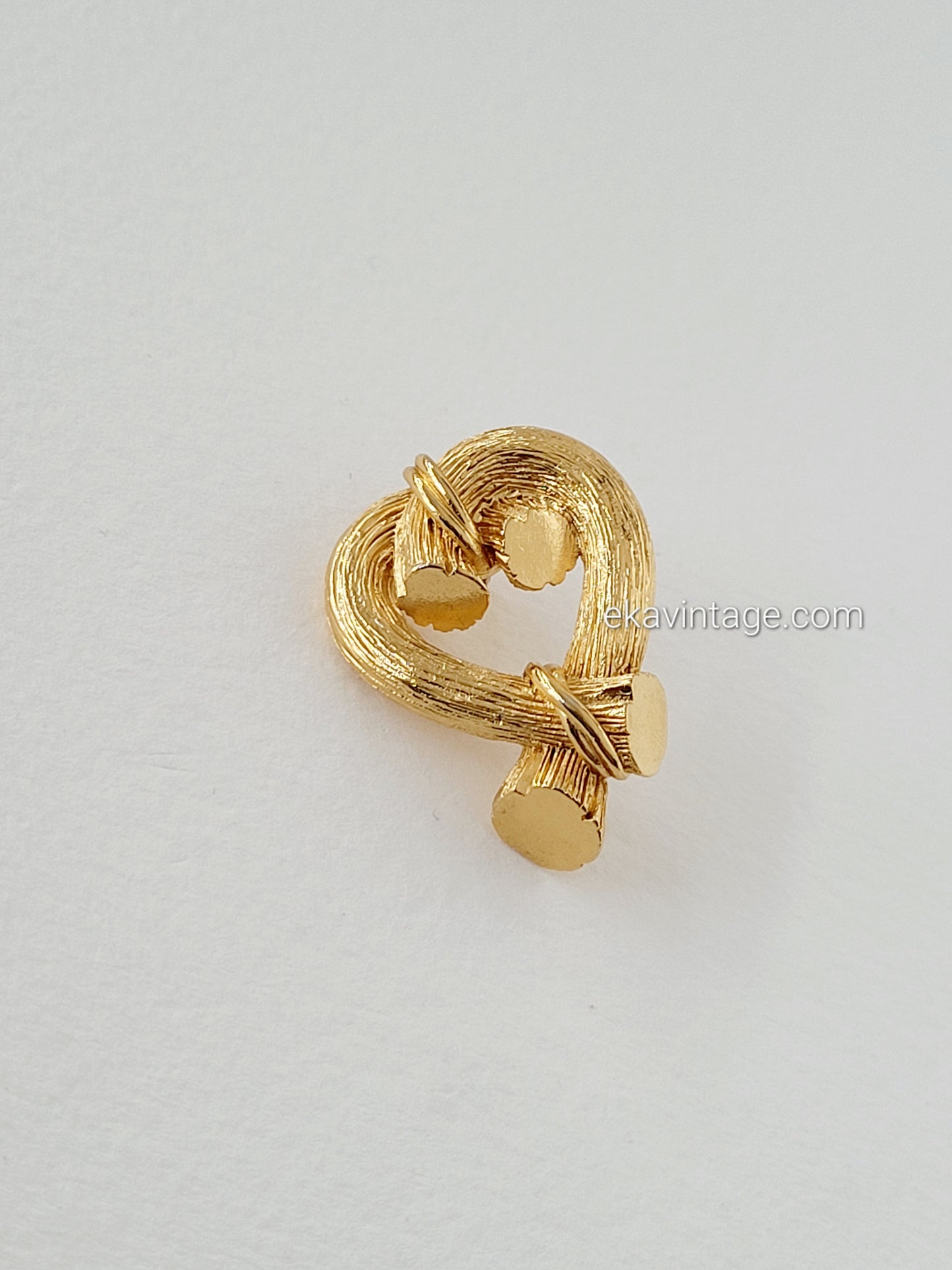 Escada - Pin's vintage