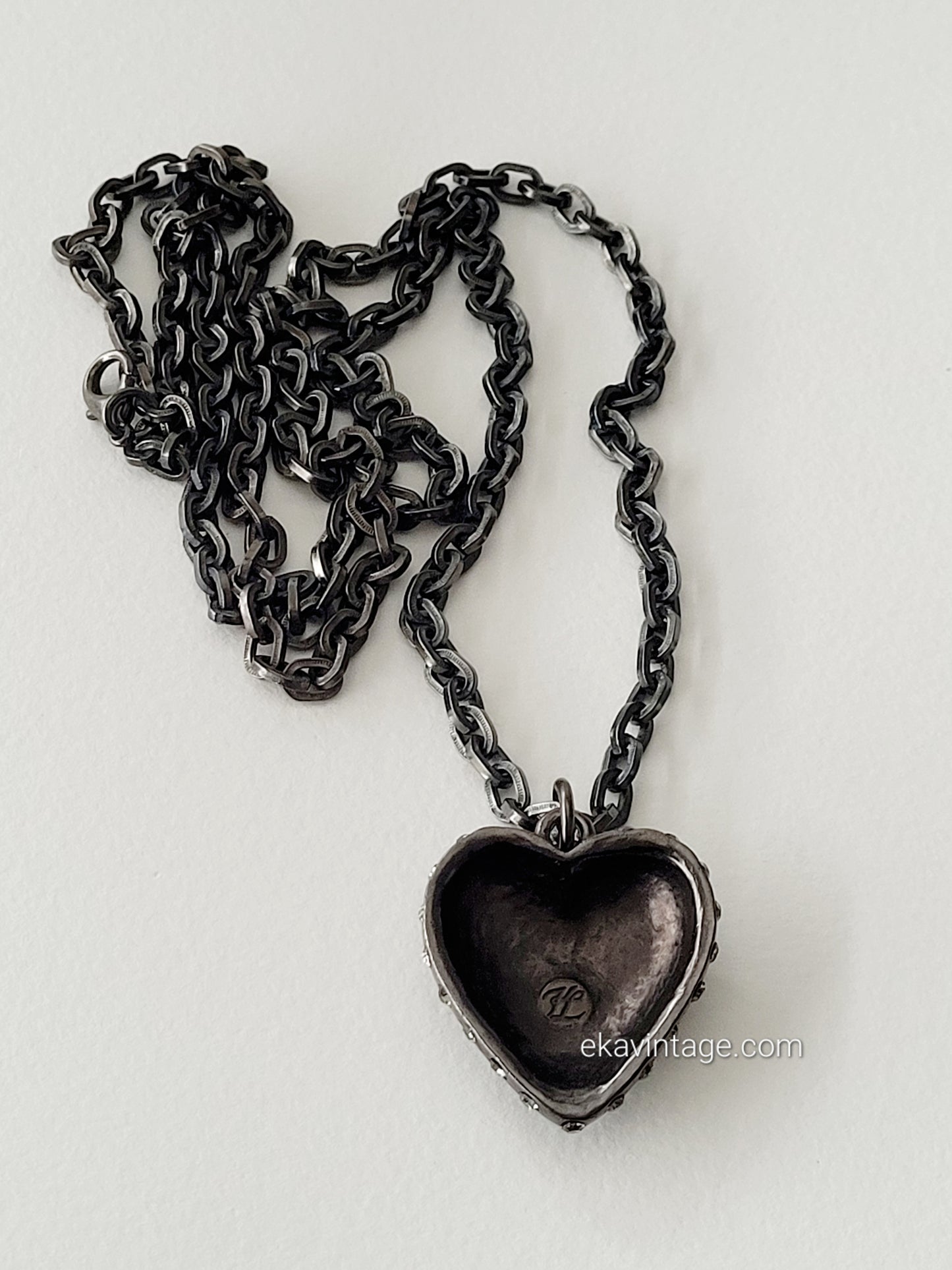 Karl Lagerfeld - Collier/Sautoir vintage Cœur KL
