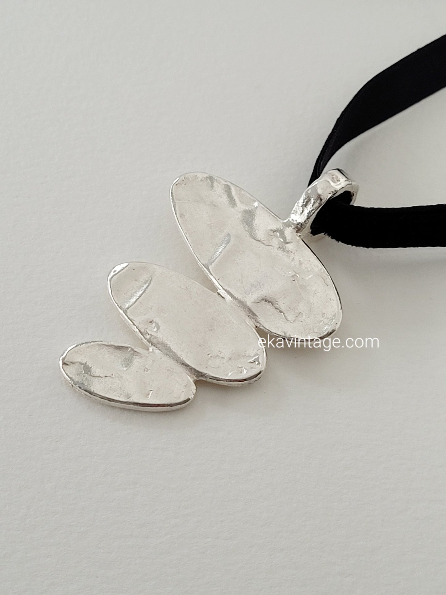 Biche de Bere - Pendentif vintage