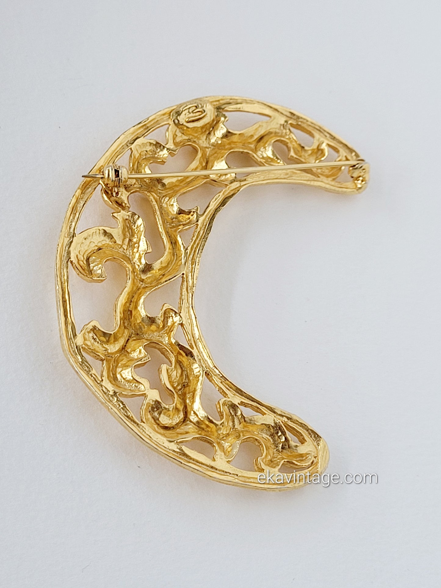 Grande broche vintage