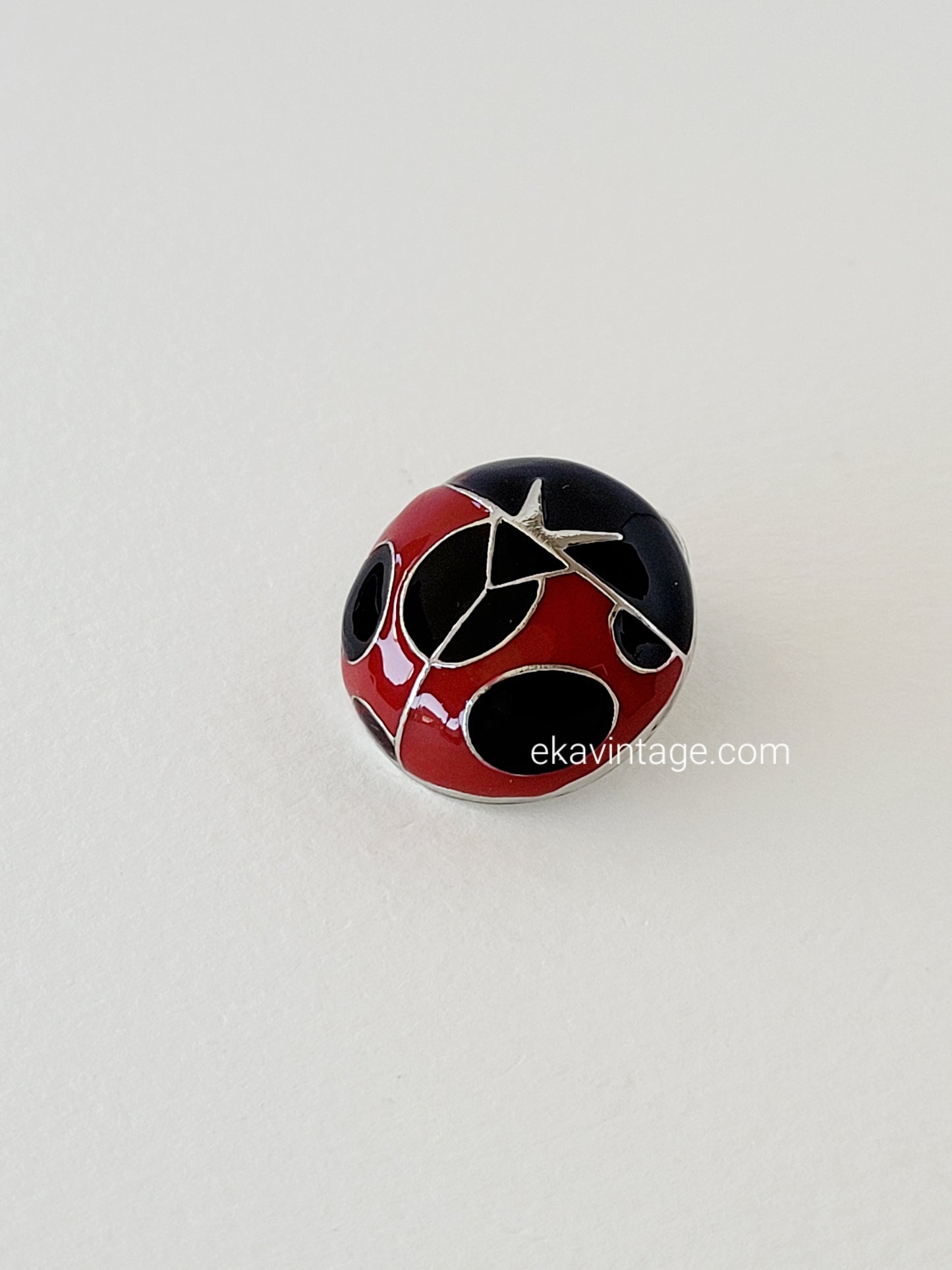 Sonia Rykiel - Pin's Coccinelle rouge