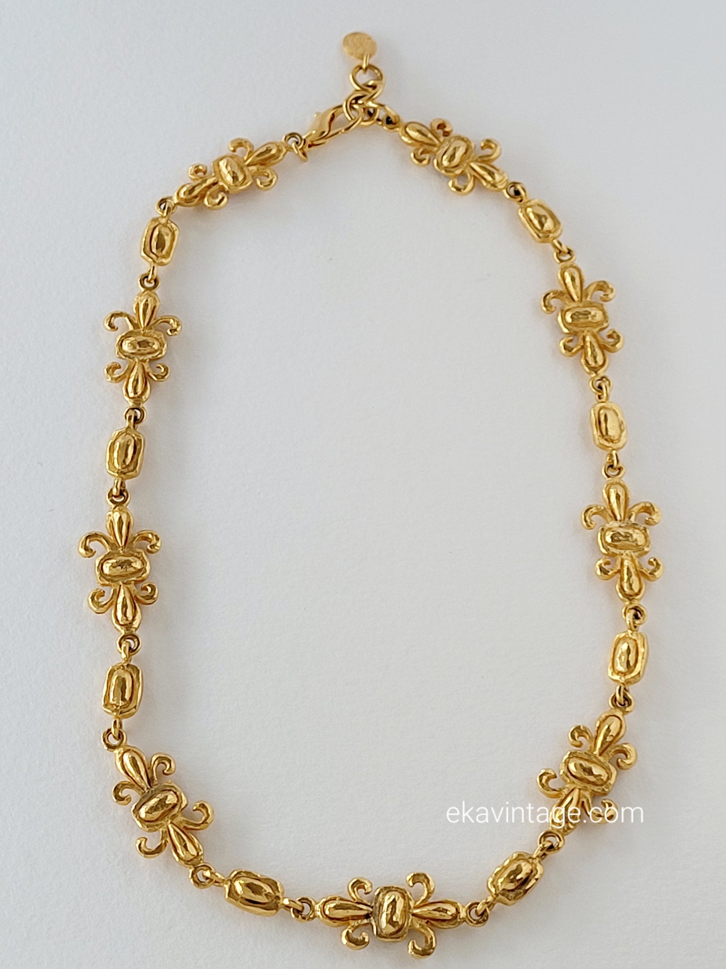 Ines de la Fressange - Collier vintage Fleur de Lys