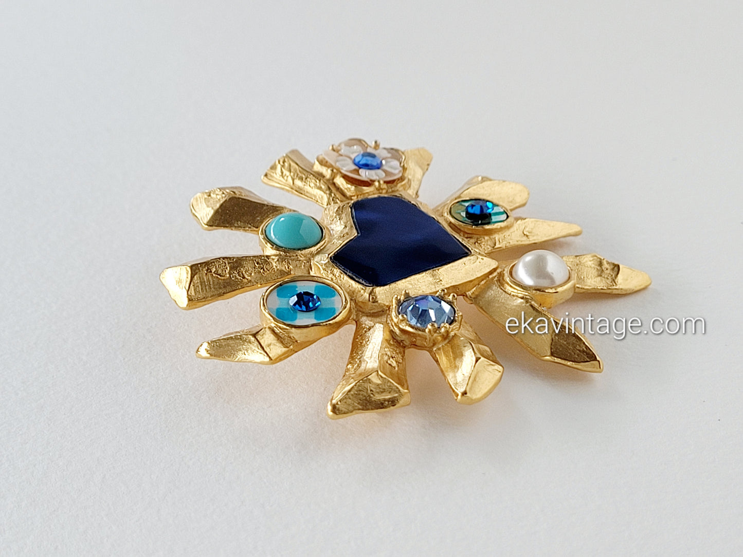 Christian Lacroix - Grande broche vintage Cœur bleu