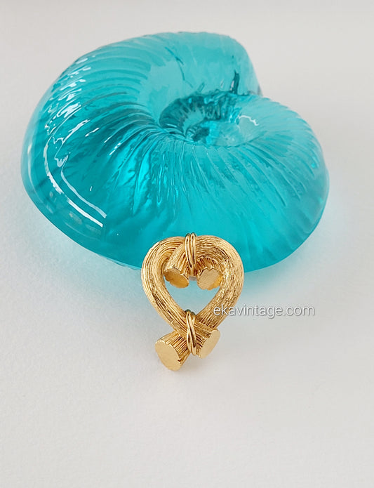 Escada - Pin's vintage