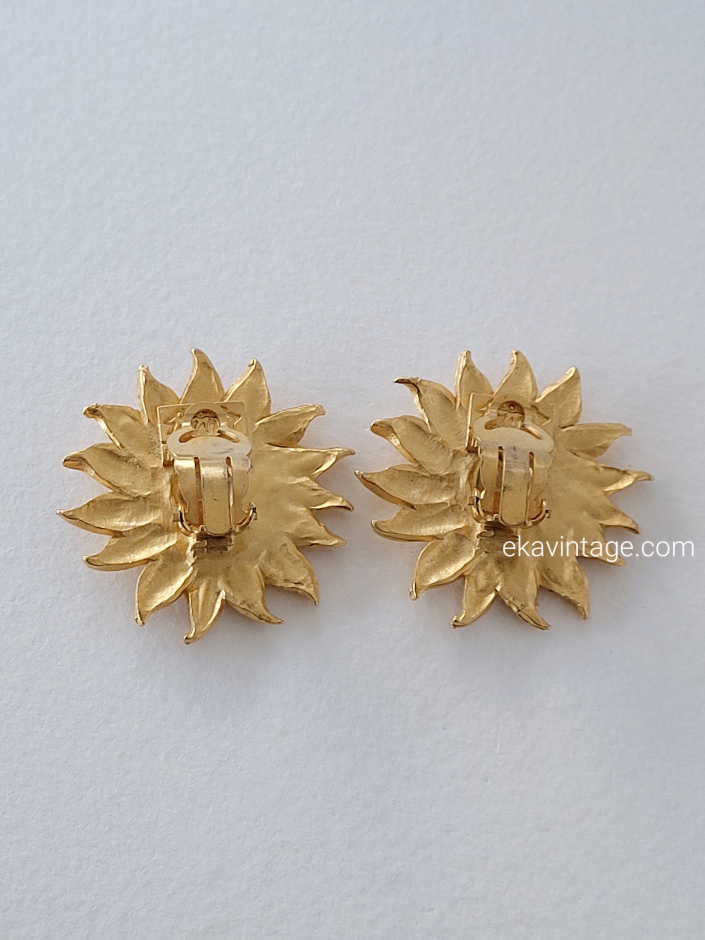 Il était une fois - Boucles d'oreilles vintage Fleur