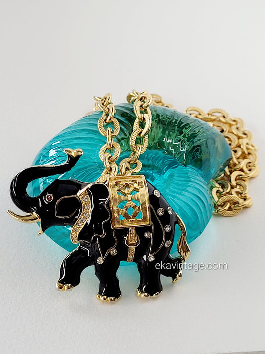 Collier vintage doré - Éléphant