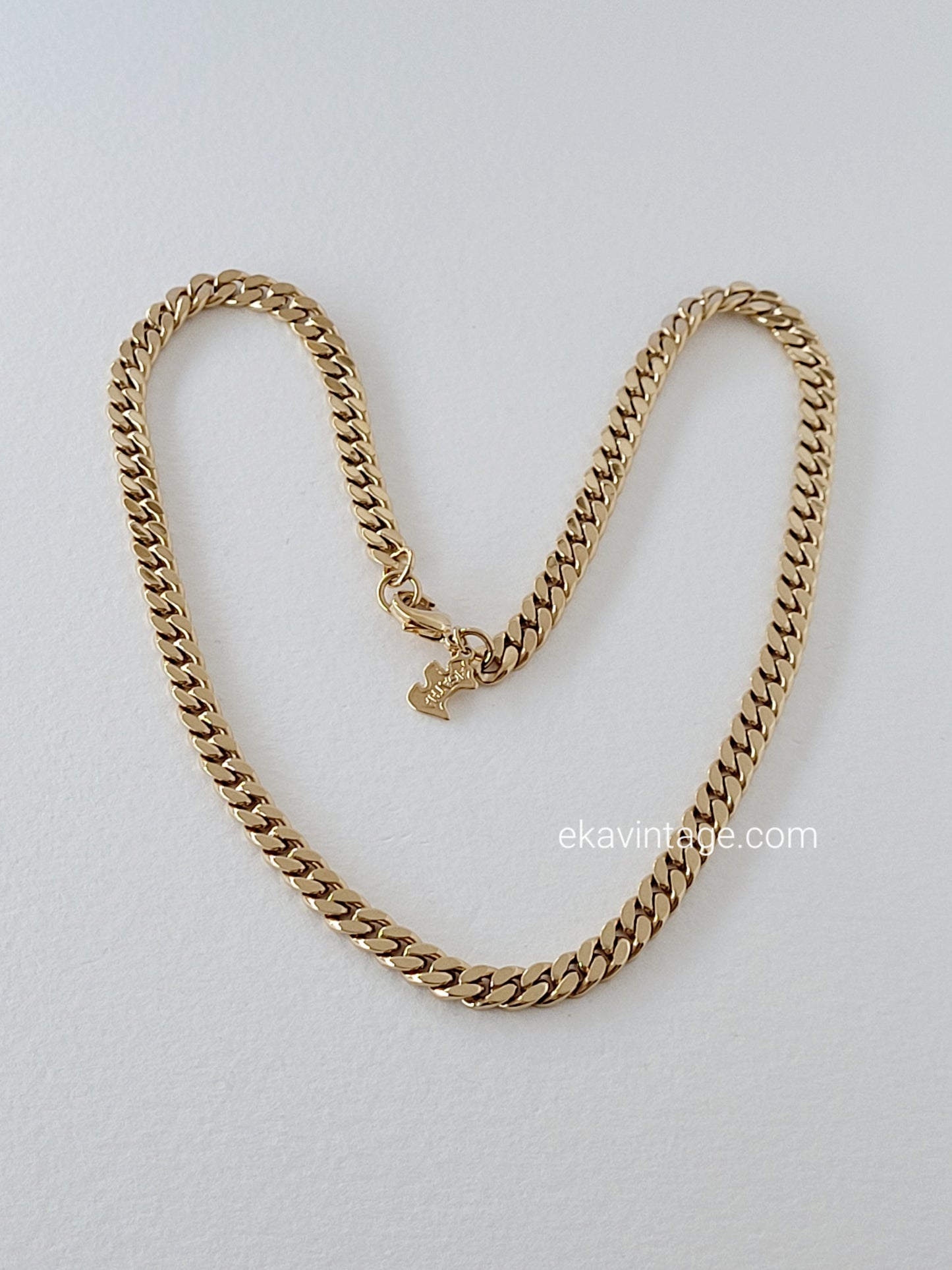 Agatha Paris-Collier