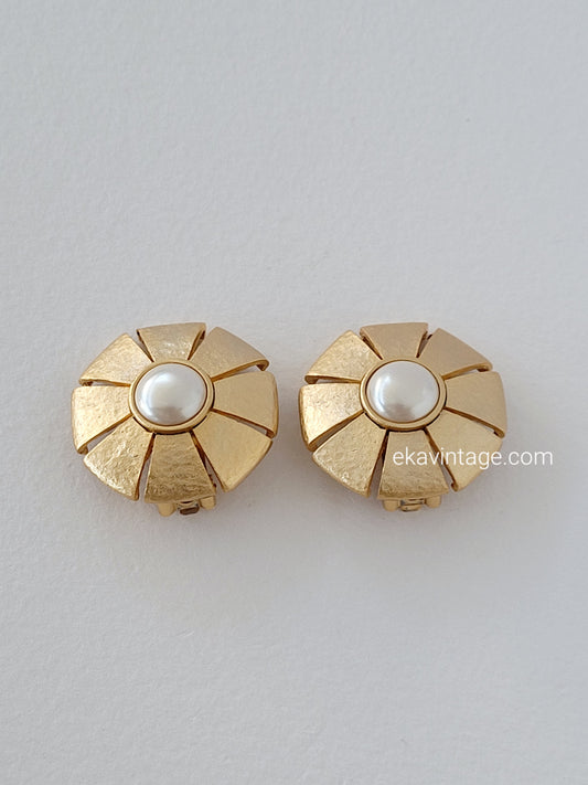 Revillon - Boucles d'oreilles vintage