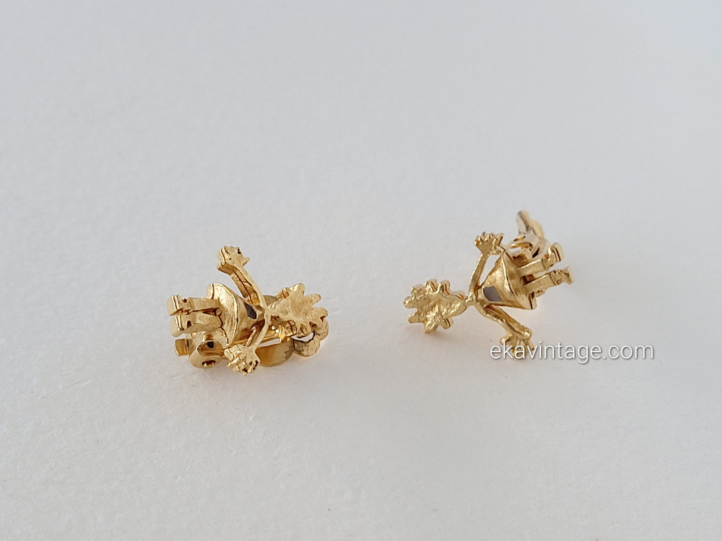 Biche de Bere-Boucles d'oreilles vintage