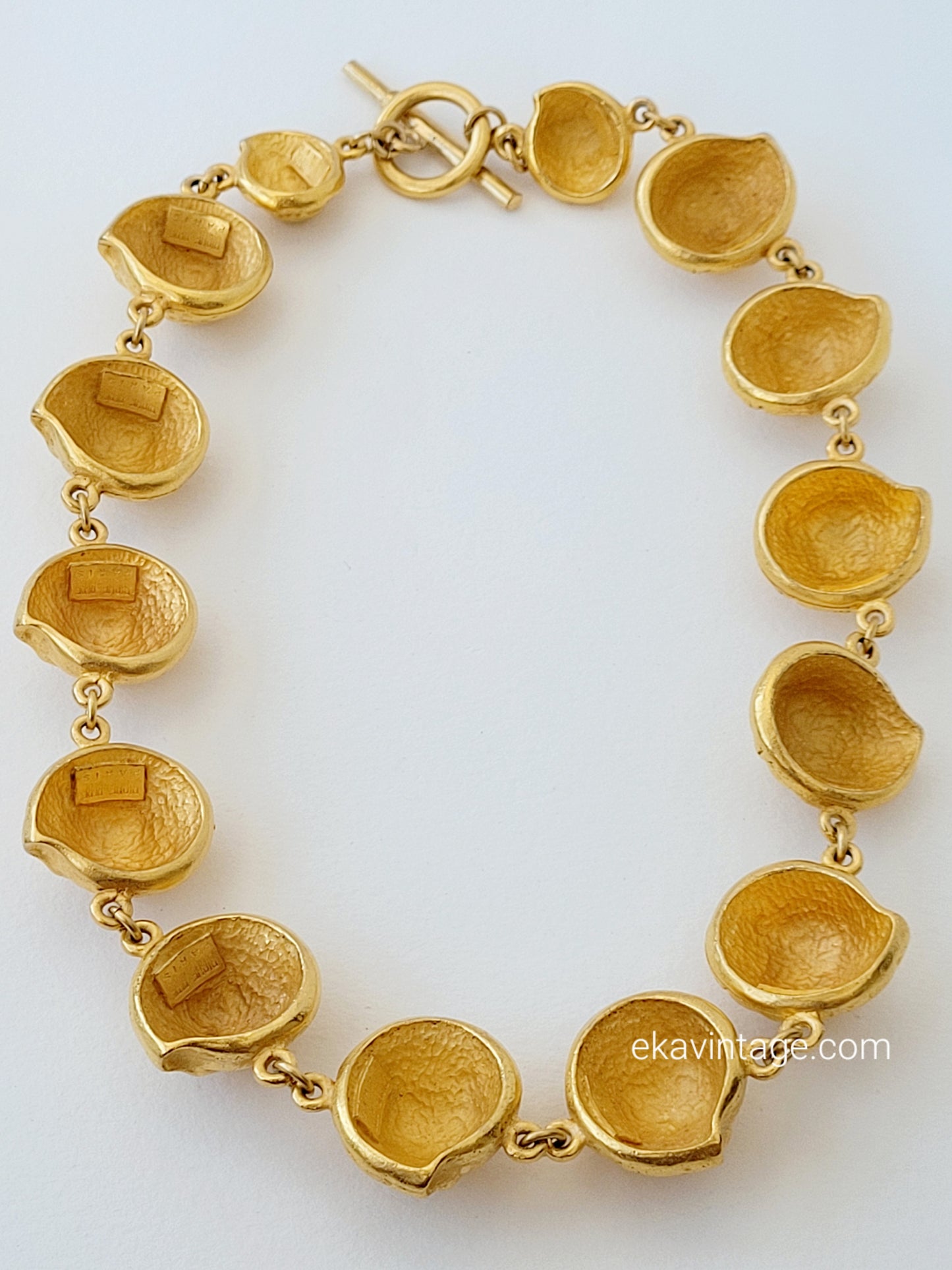 Biche de Bere  - Collier vintage Coquillages