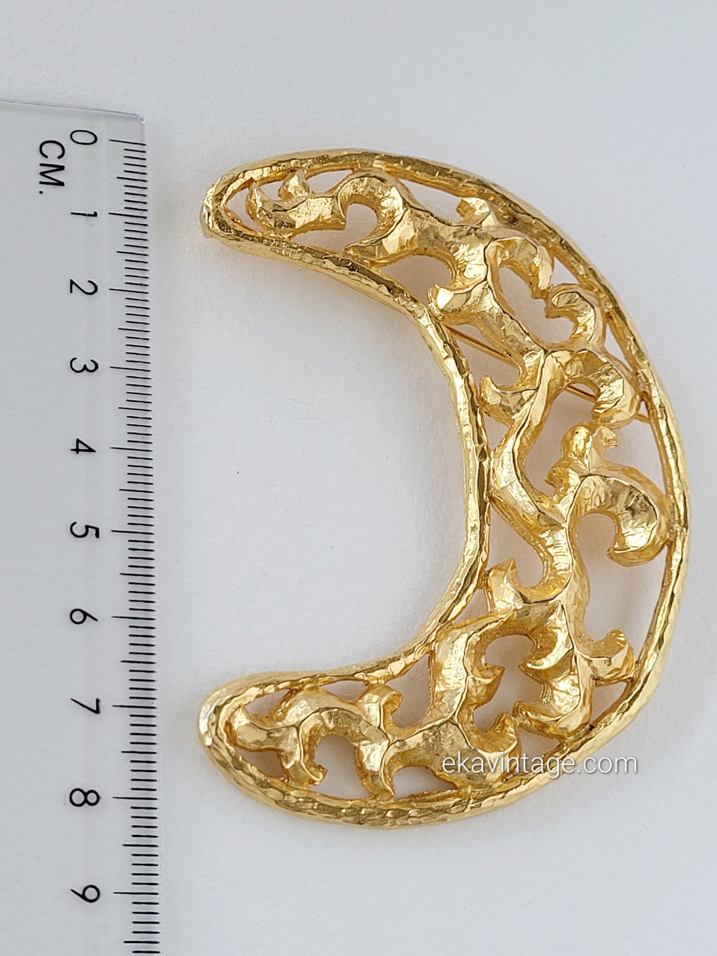 Grande broche vintage