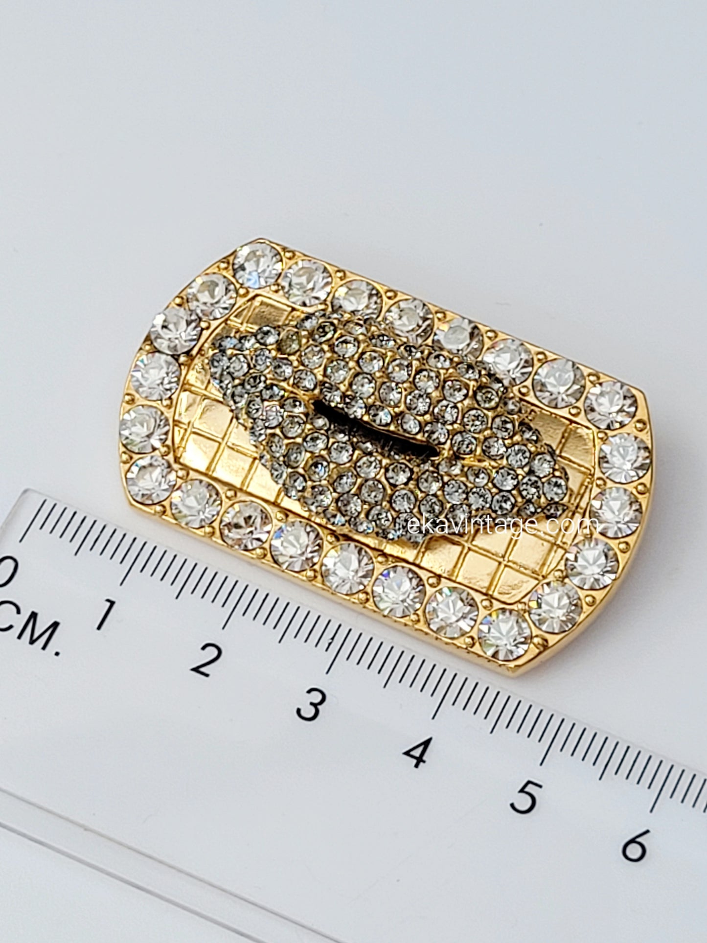 Sonia Rykiel - Broche bouche sertie de cristaux