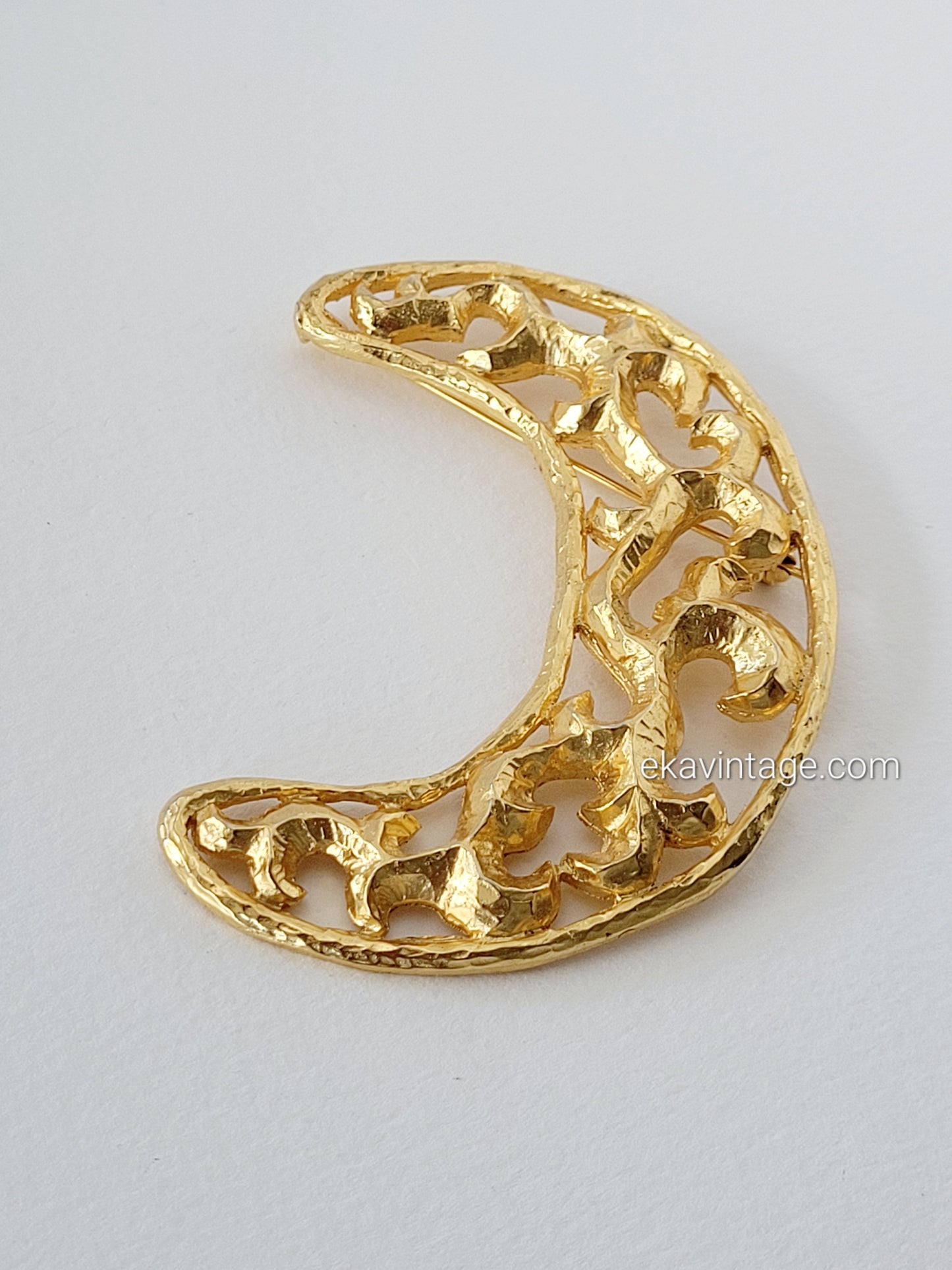 Grande broche vintage