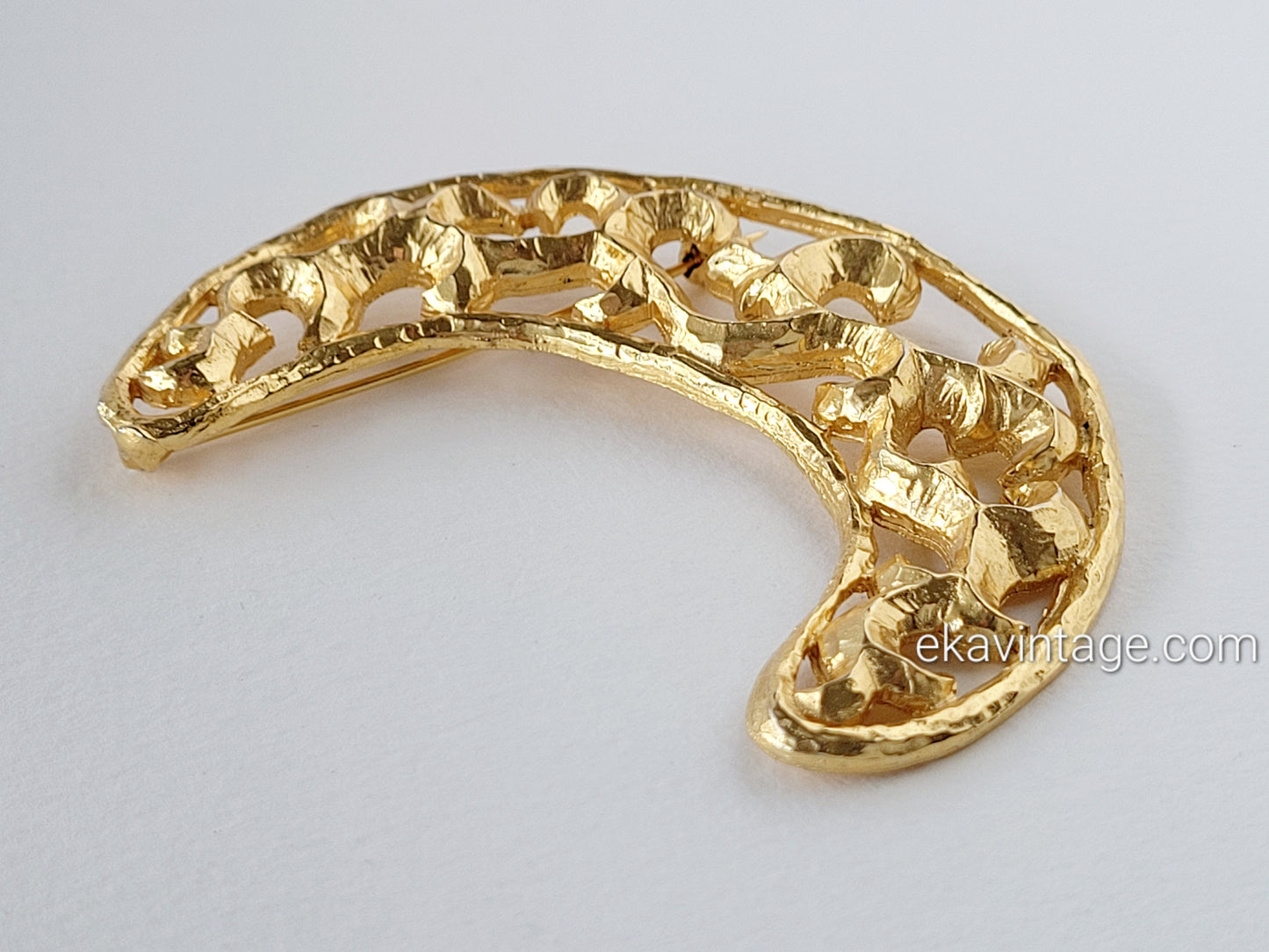 Grande broche vintage