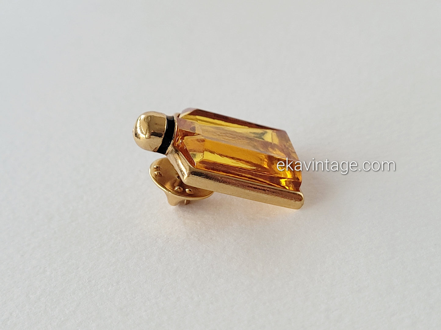 Guerlain Paris - Pin's vintage