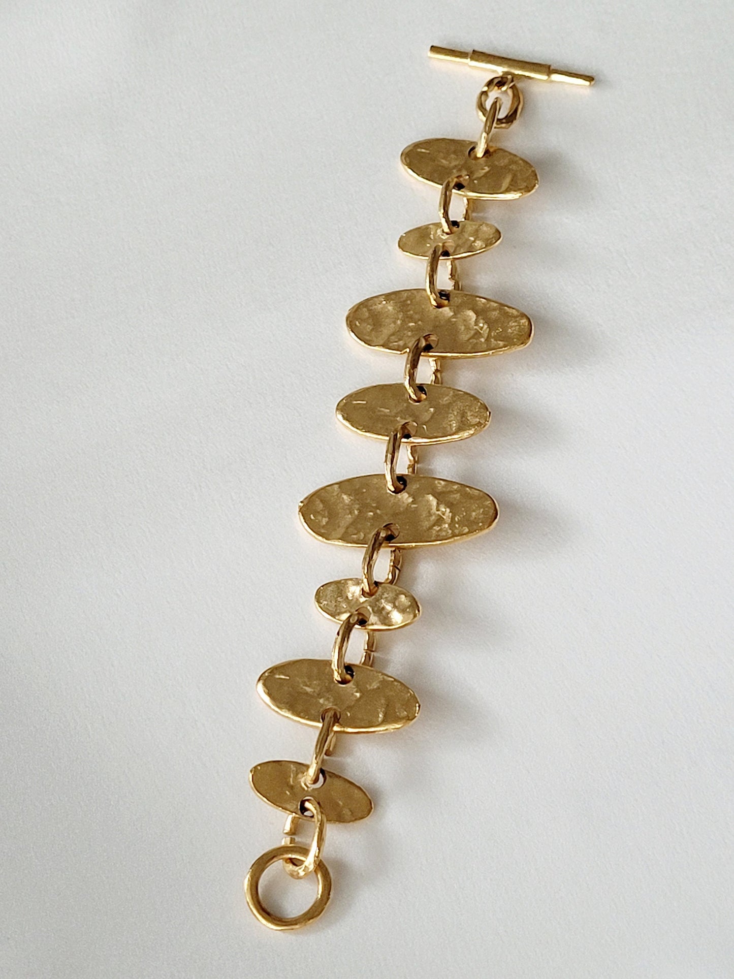 Biche de Bère - Vintage golden bracelet.