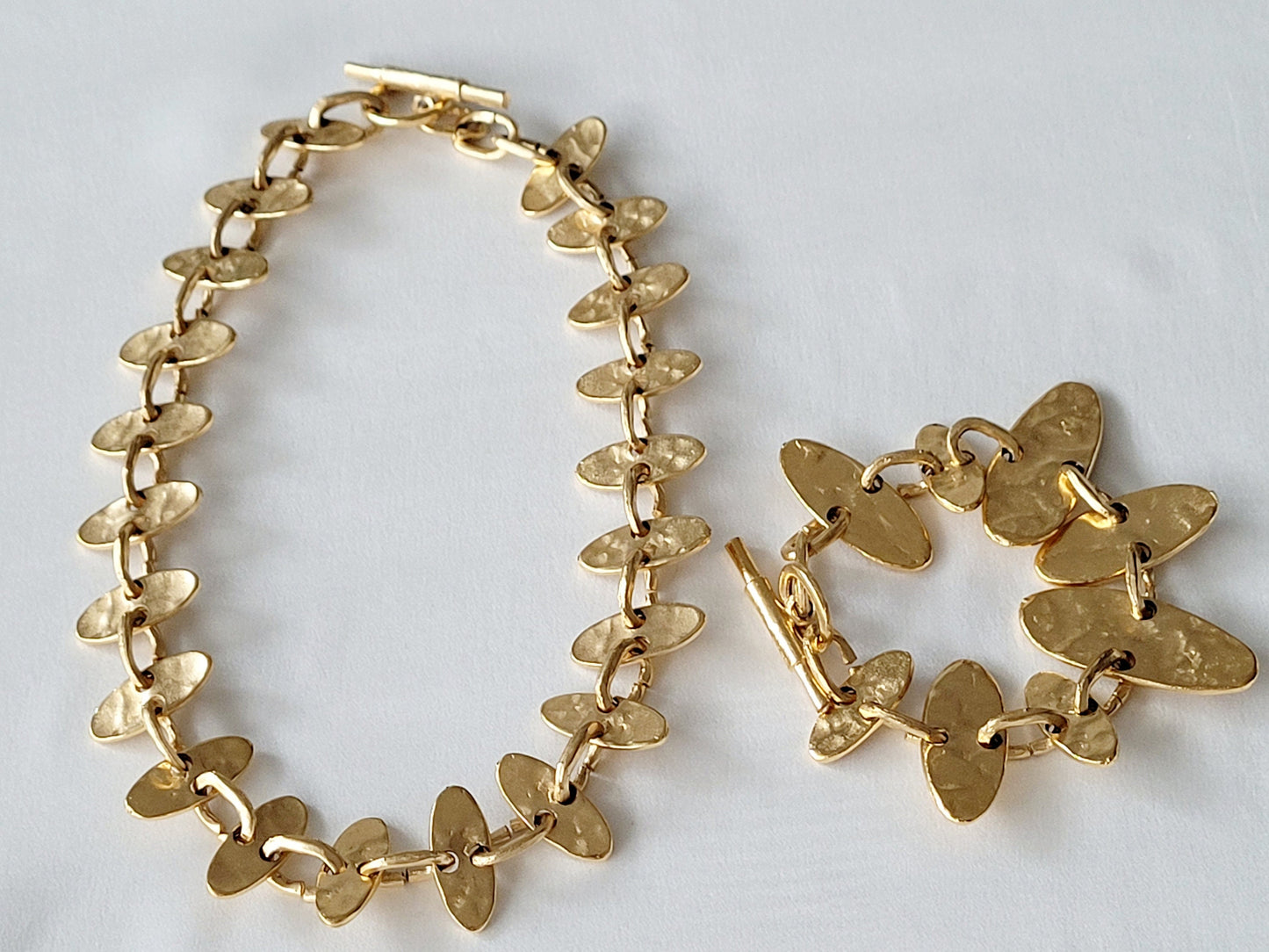 Biche de Bère - Vintage golden bracelet.