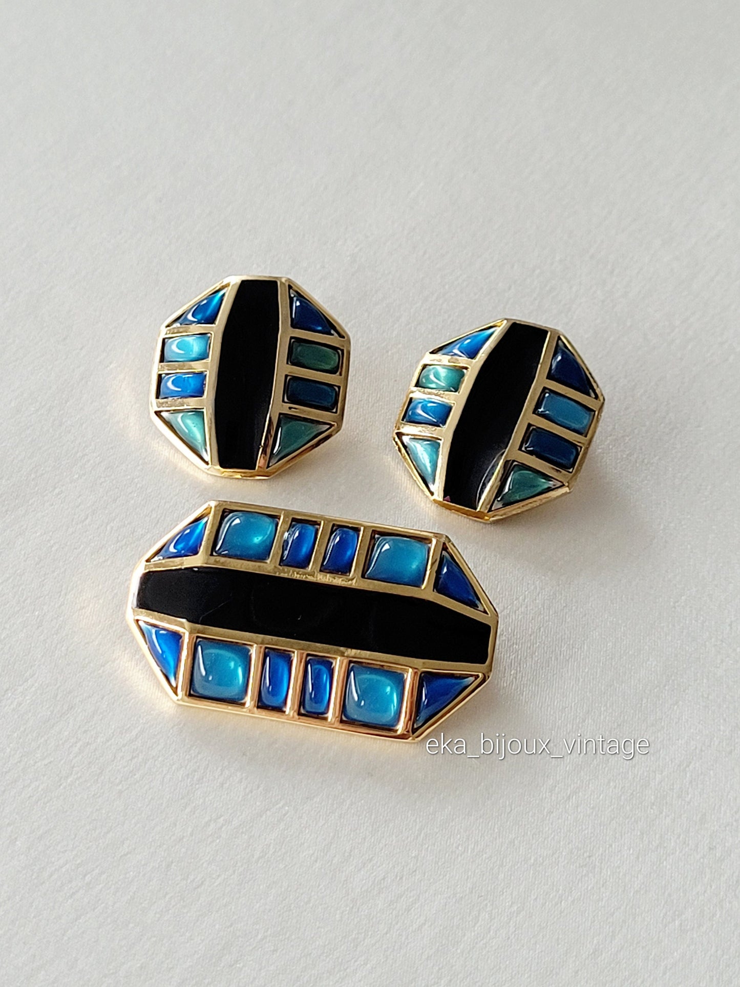 Orena Paris - Vintage blue cabochon brooch