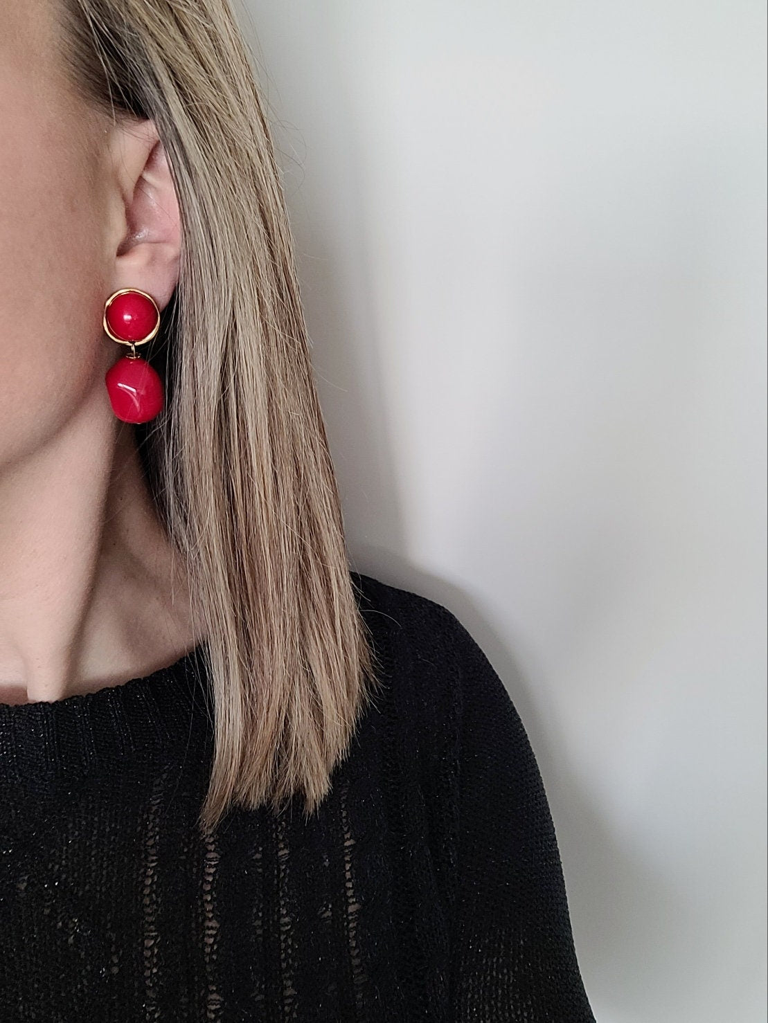 Cécile et Jeanne - Boucles d'oreilles pendantes rouge