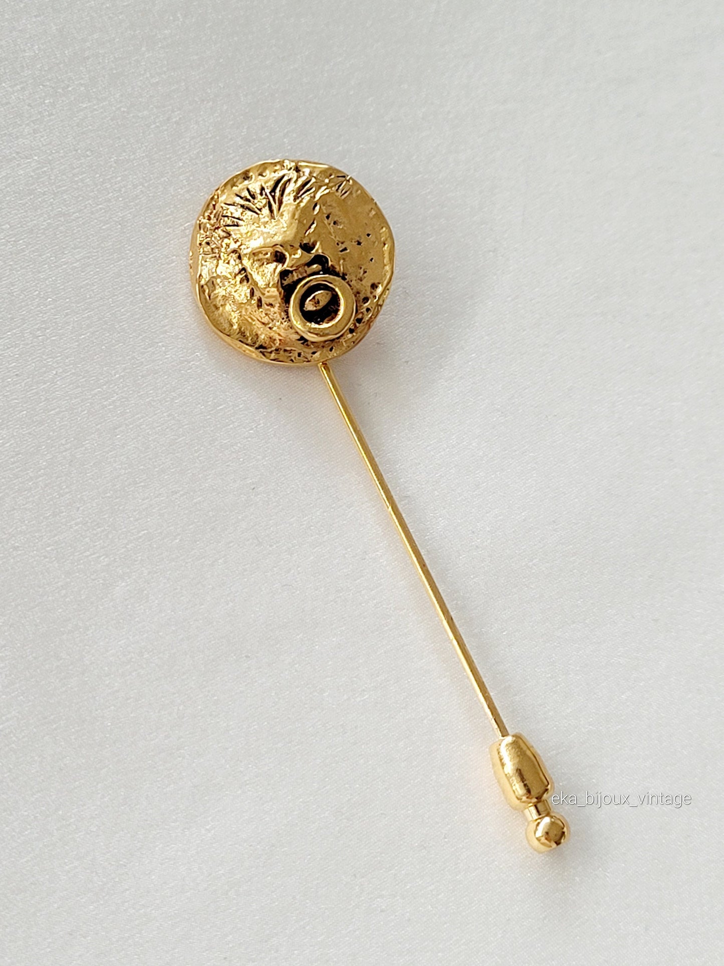 Chanel - Vintage Brooch/Pin