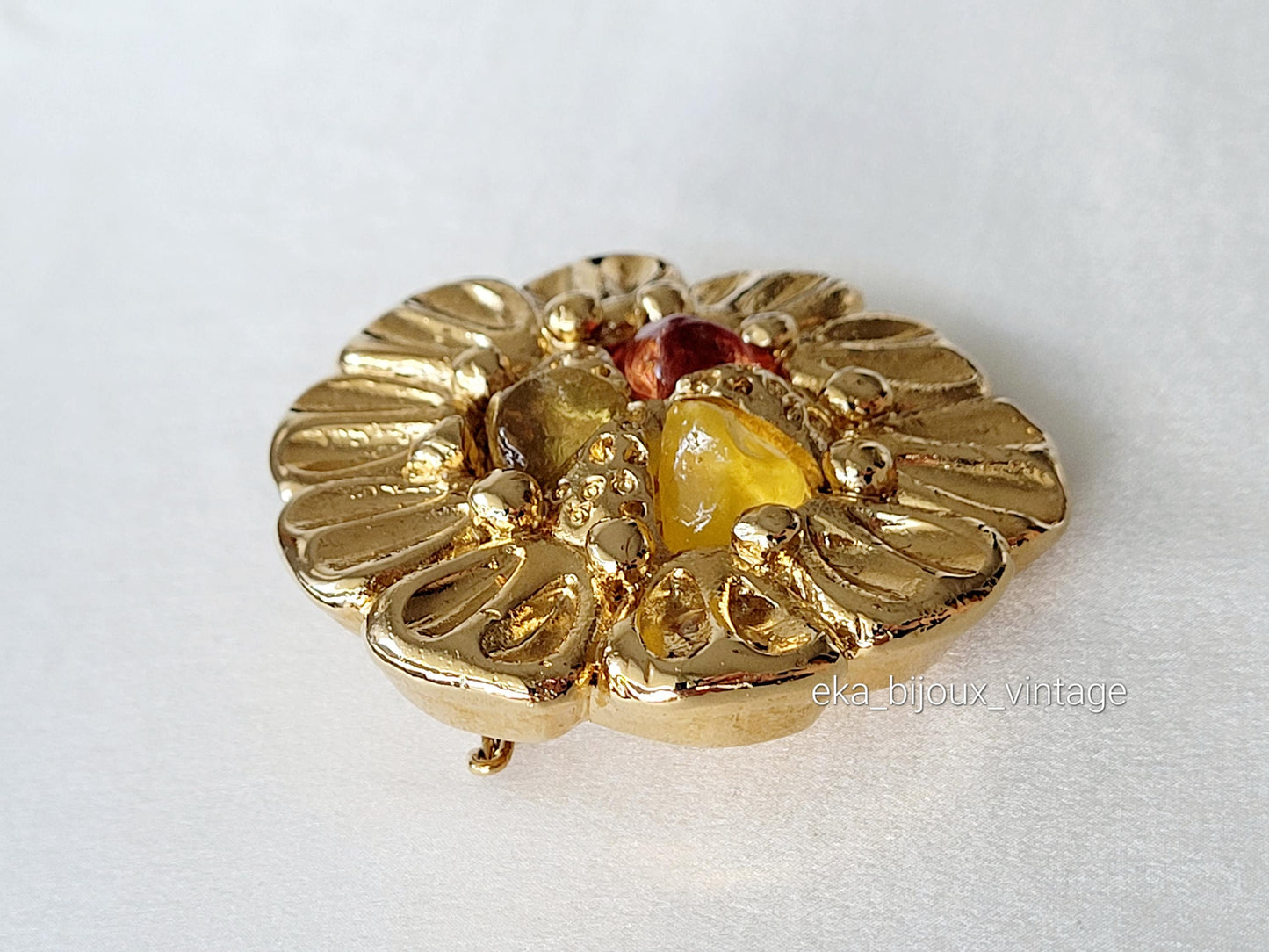 Jacky de G - Large vintage brooch