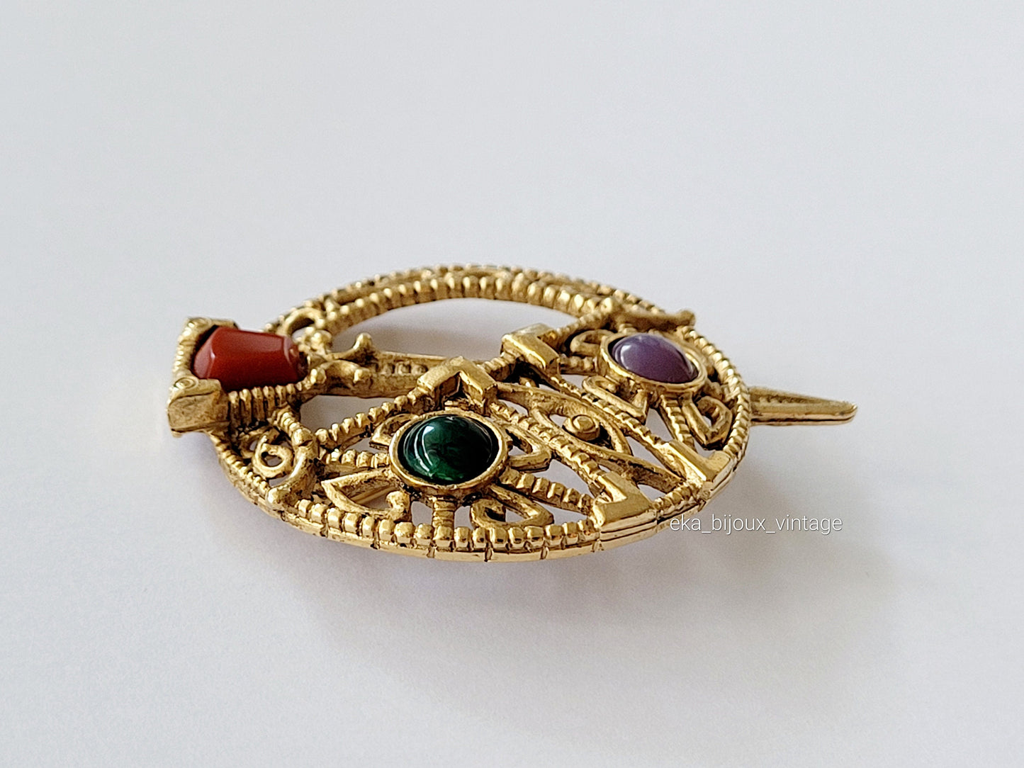 Gold Sol - Vintage Brooch