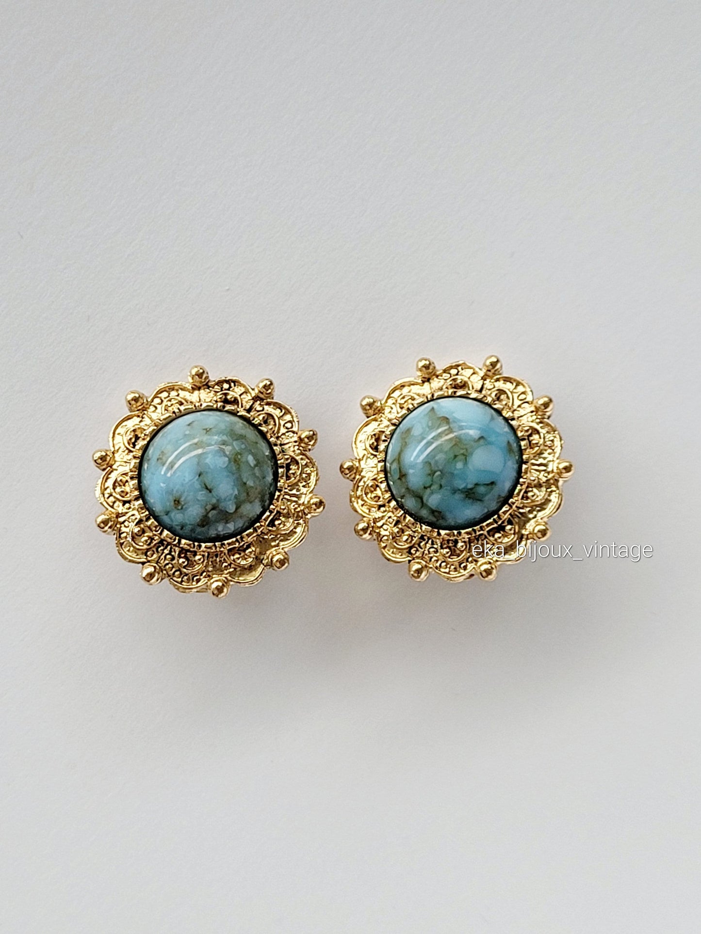 Gontie - Boucles d'oreilles vintage cabochon bleu