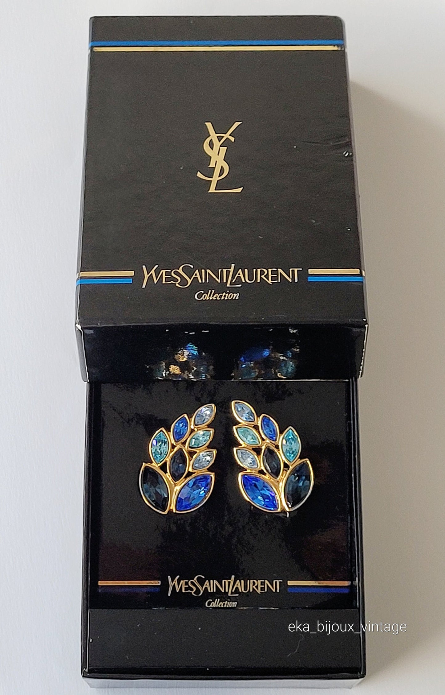 Yves Saint Laurent - Boucles d'oreilles vintage Cristaux bleus