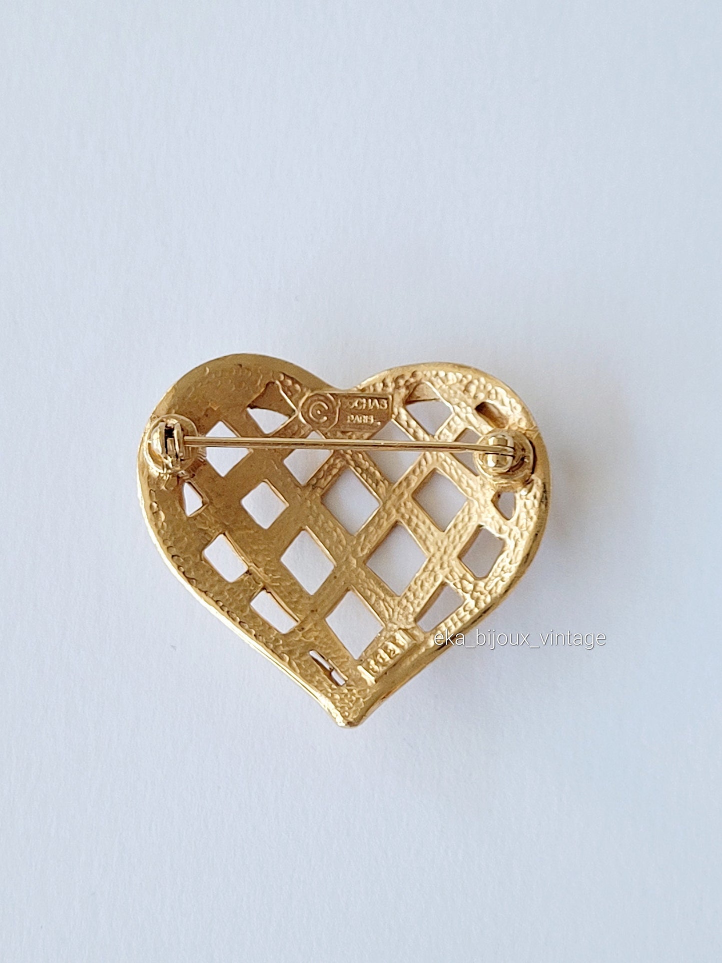 Rochas - Small vintage Heart brooch