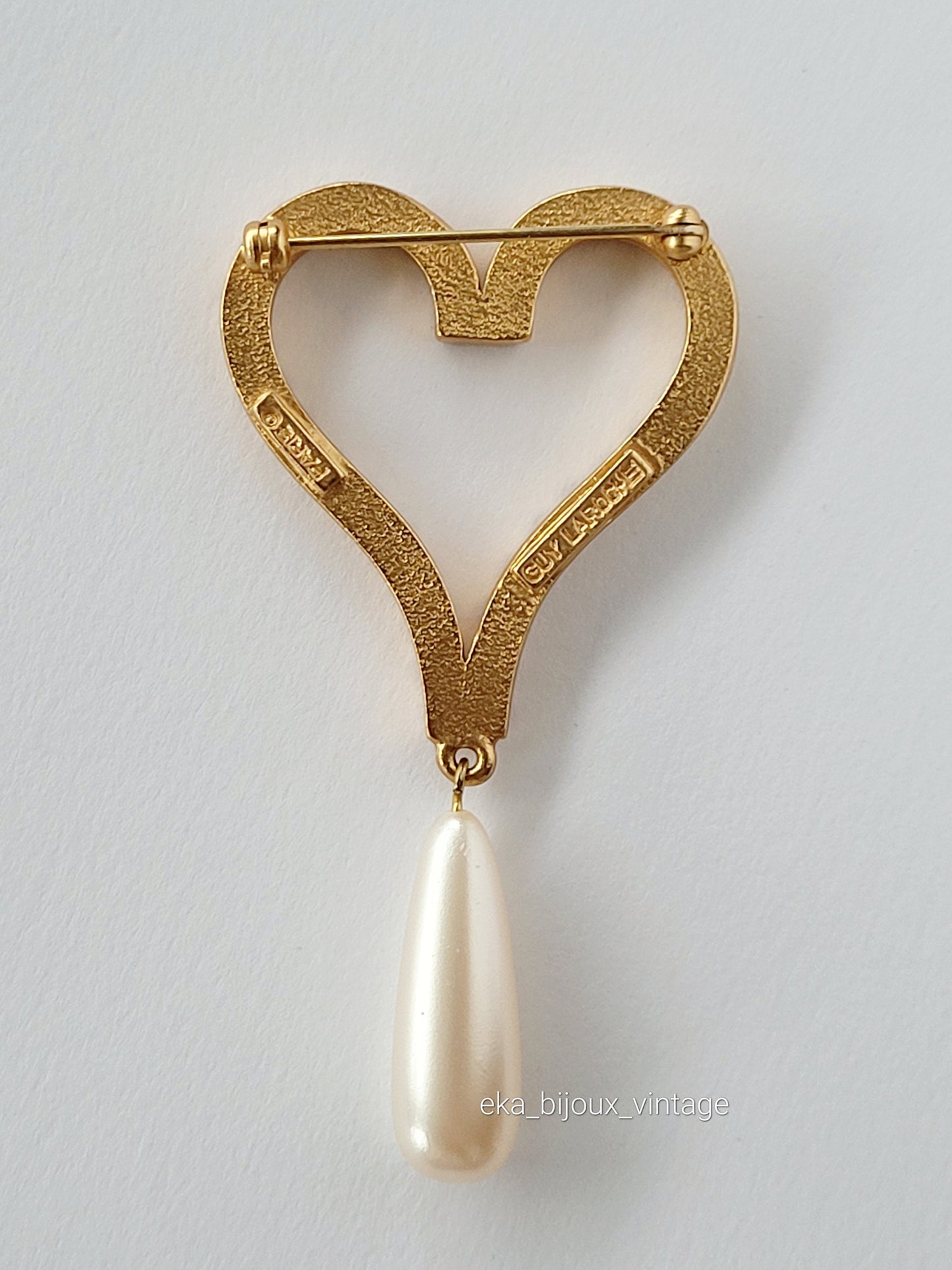 Guy Laroche - Vintage Heart Brooch