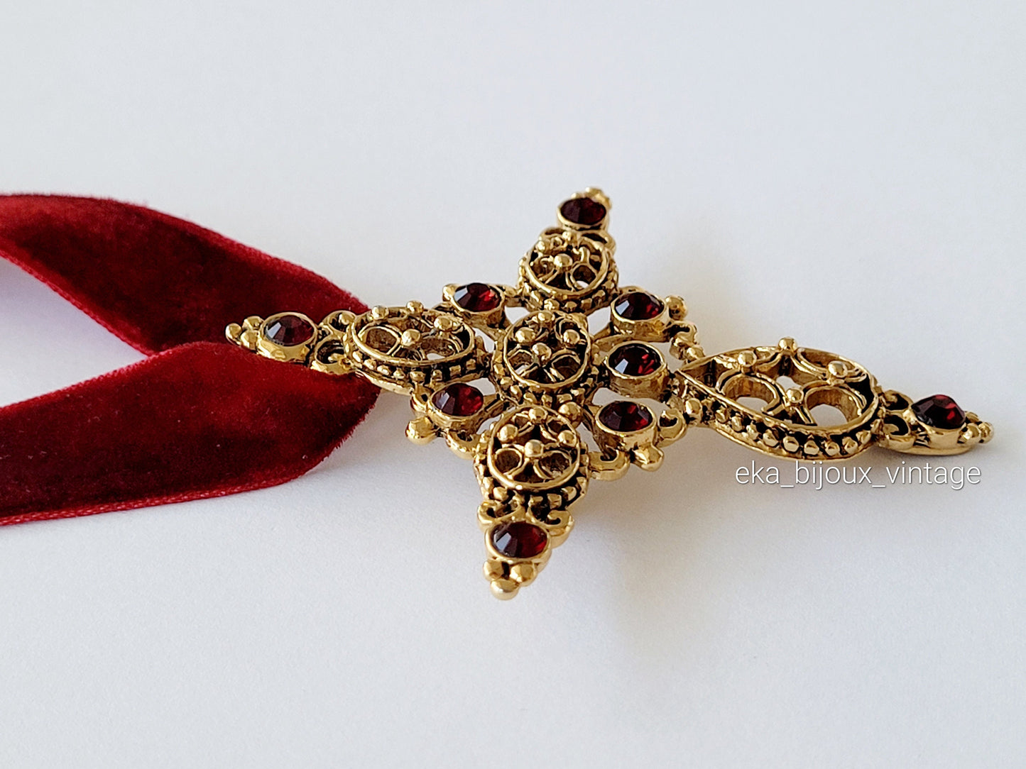 Rene Gouin - Cross-shaped brooch/pendant