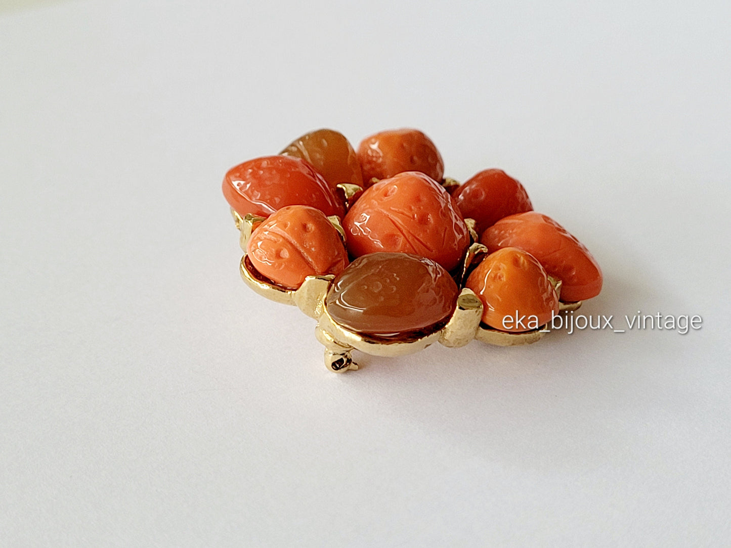 Guy Laroche - Broche vintage avec cabochons oranges