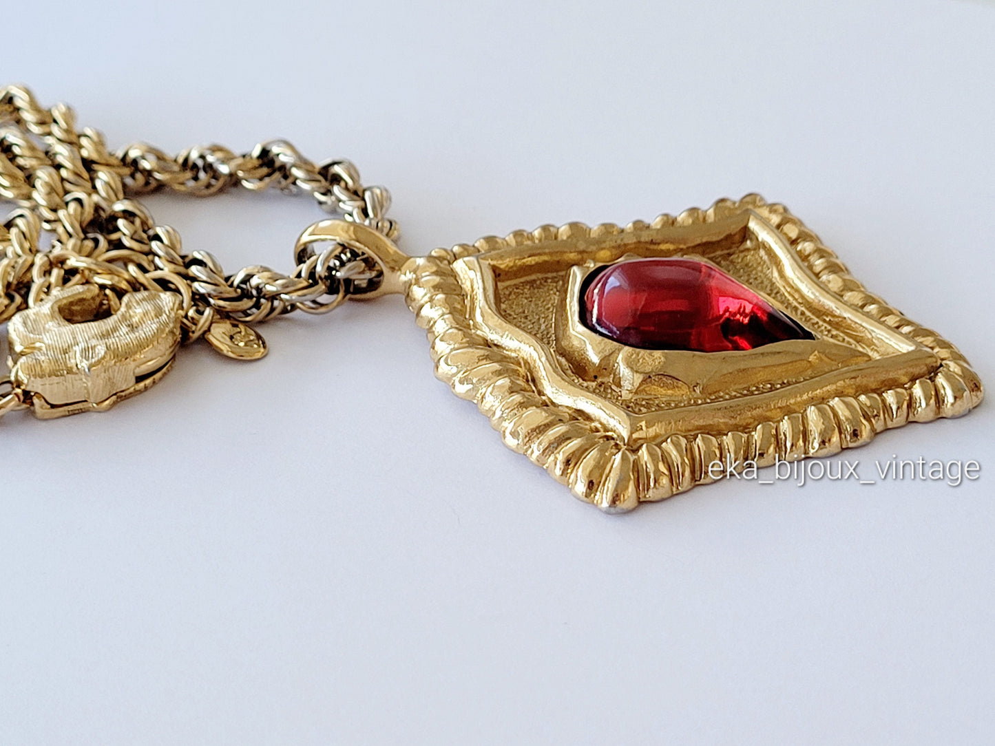 Scherrer - Collier vintage avec un gros pendentif rouge