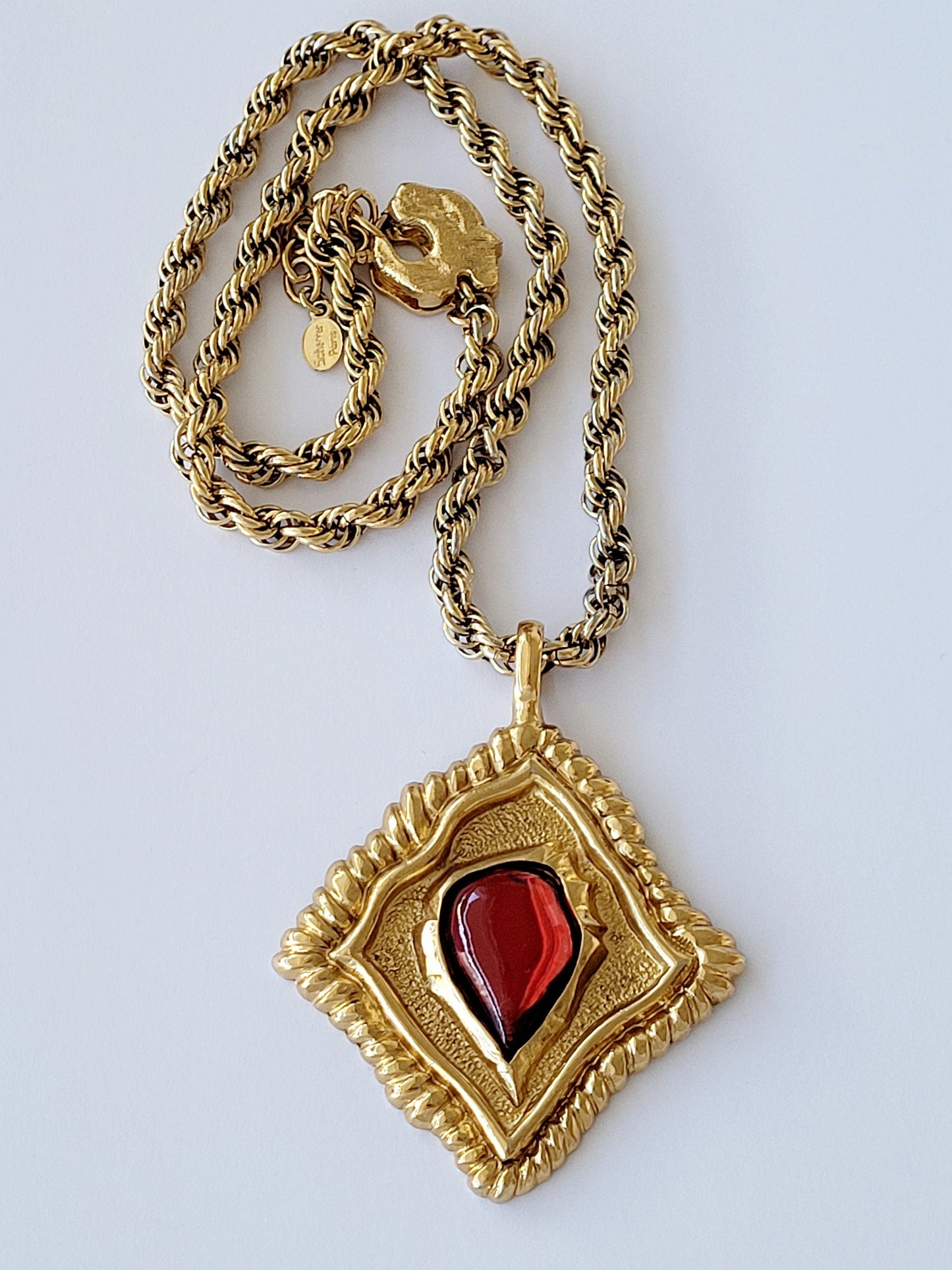 Scherrer - Collier vintage avec un gros pendentif rouge