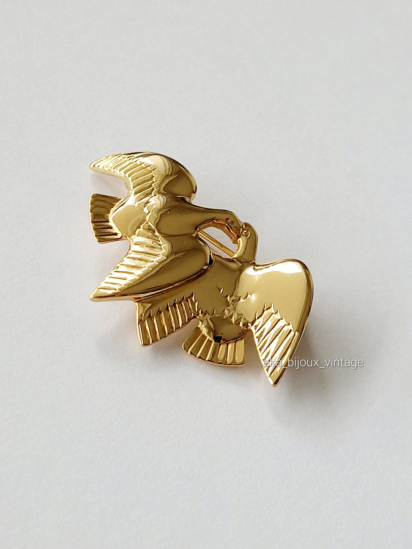 Nina Ricci - Vintage Doves brooch