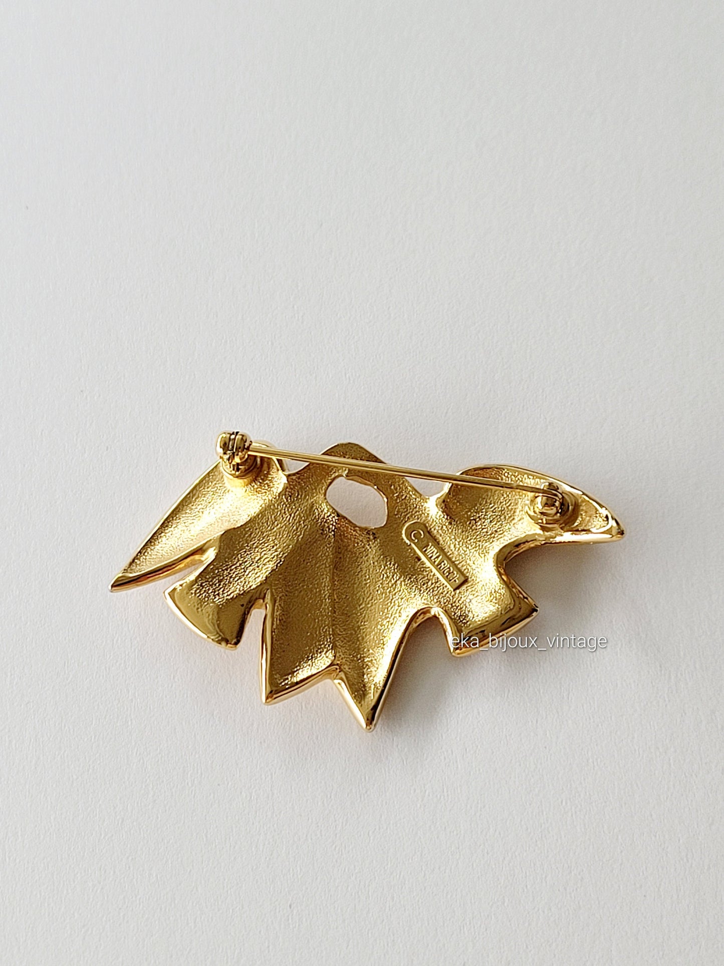 Nina Ricci - Vintage Doves brooch