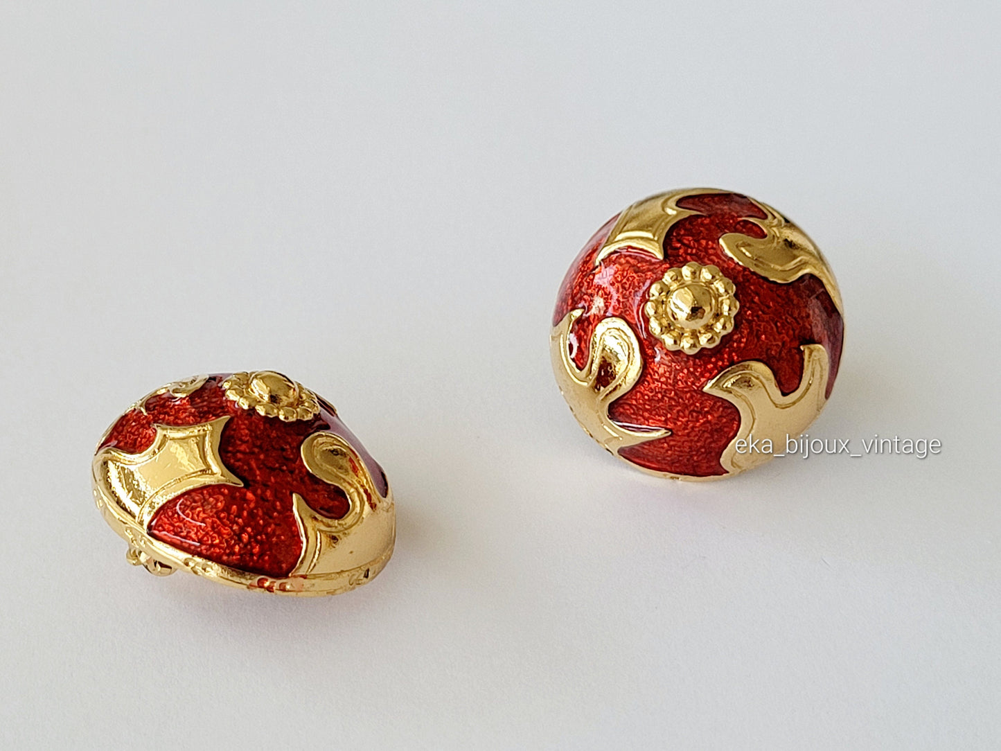 Yves Saint Laurent - Boucles d'oreilles vintage email rouge