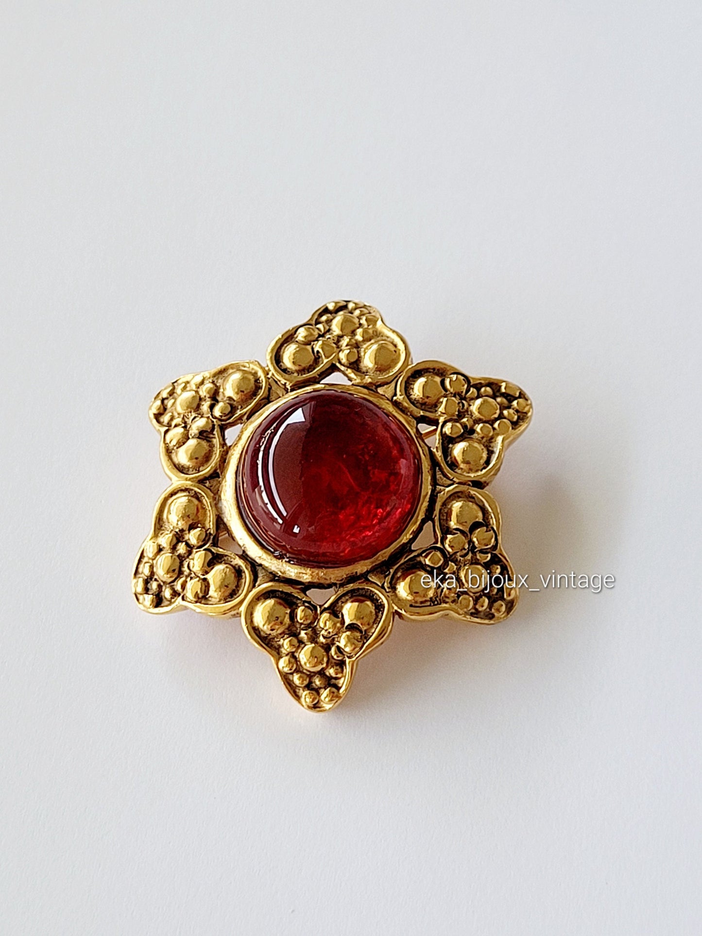 Chanel Gripoix - Vintage brooch